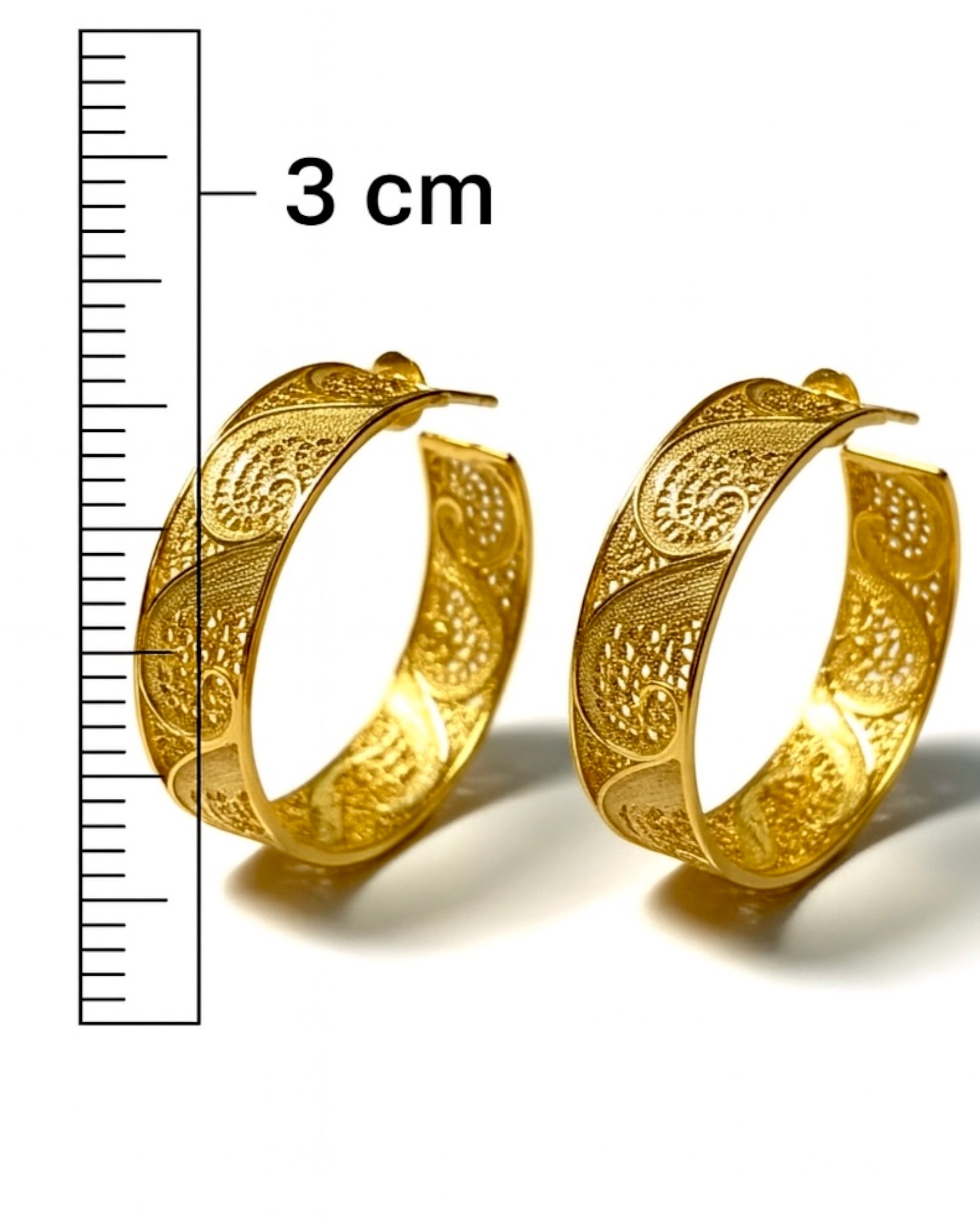 Brincos Argolas em Filigrana e Prata Dourada