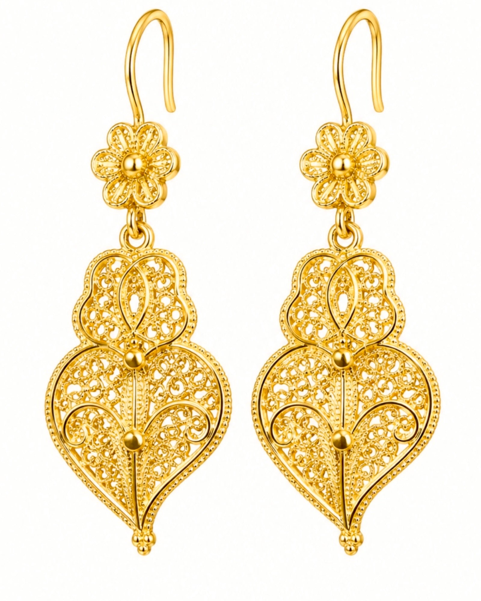 Viana Heart Earrings in Gold-Plated Silver