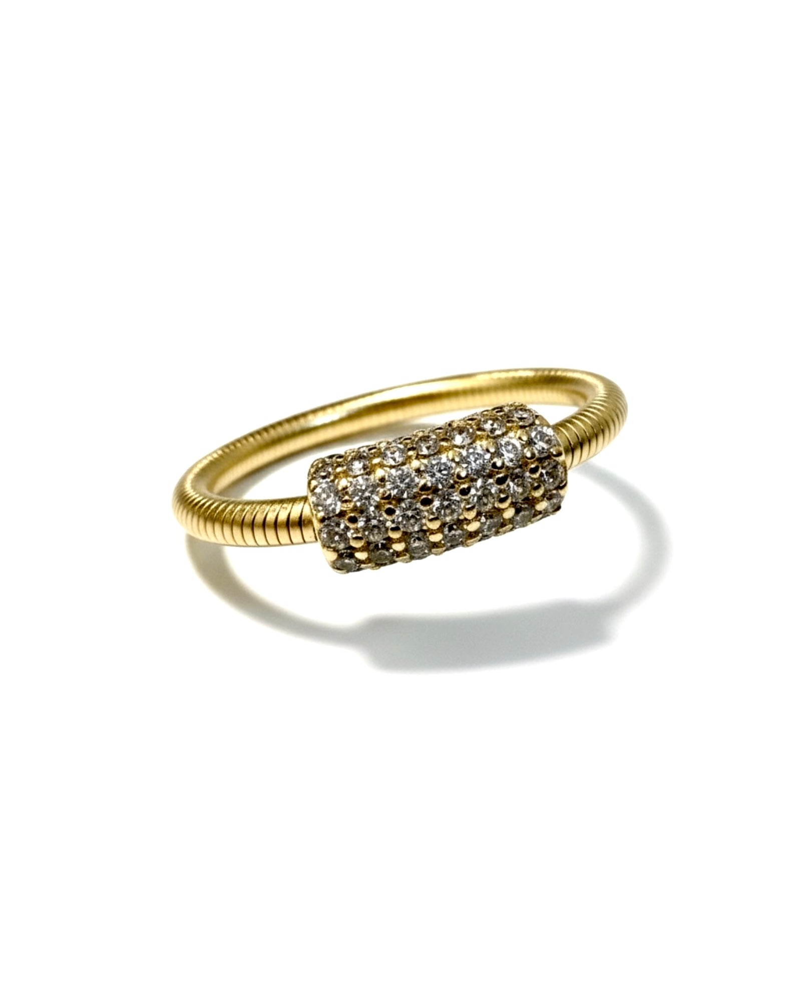 Glamorous Brilliant Ring in Gold-Plated Silver