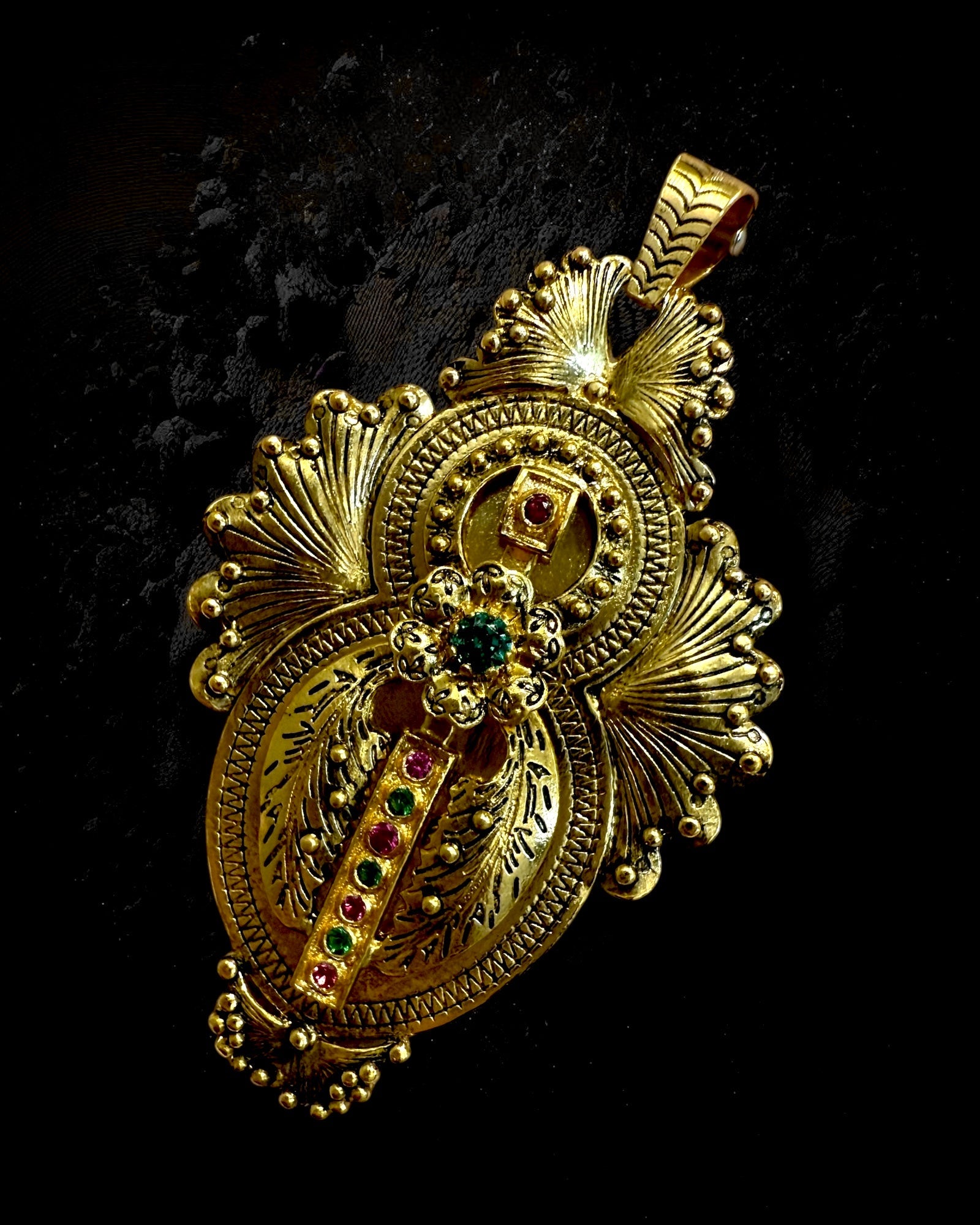 Filigree Gramalheira Medal in Gold Plated Silver