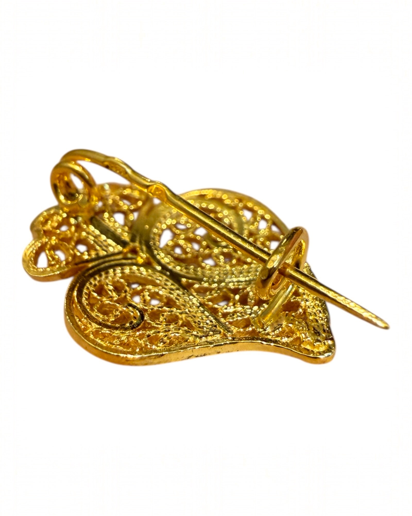 Alfinete  Coração em Prata Dourada