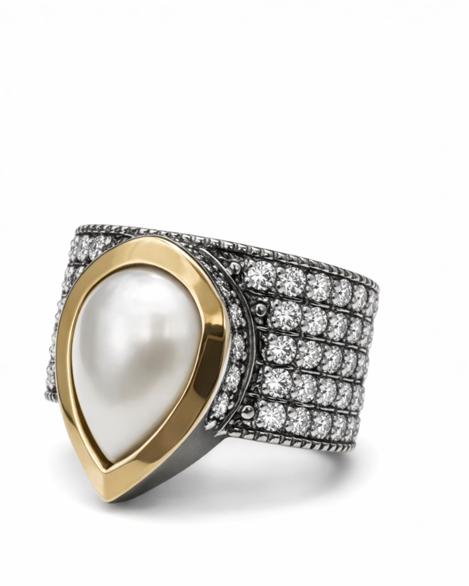 Sparkling Ring in Silver and Gold