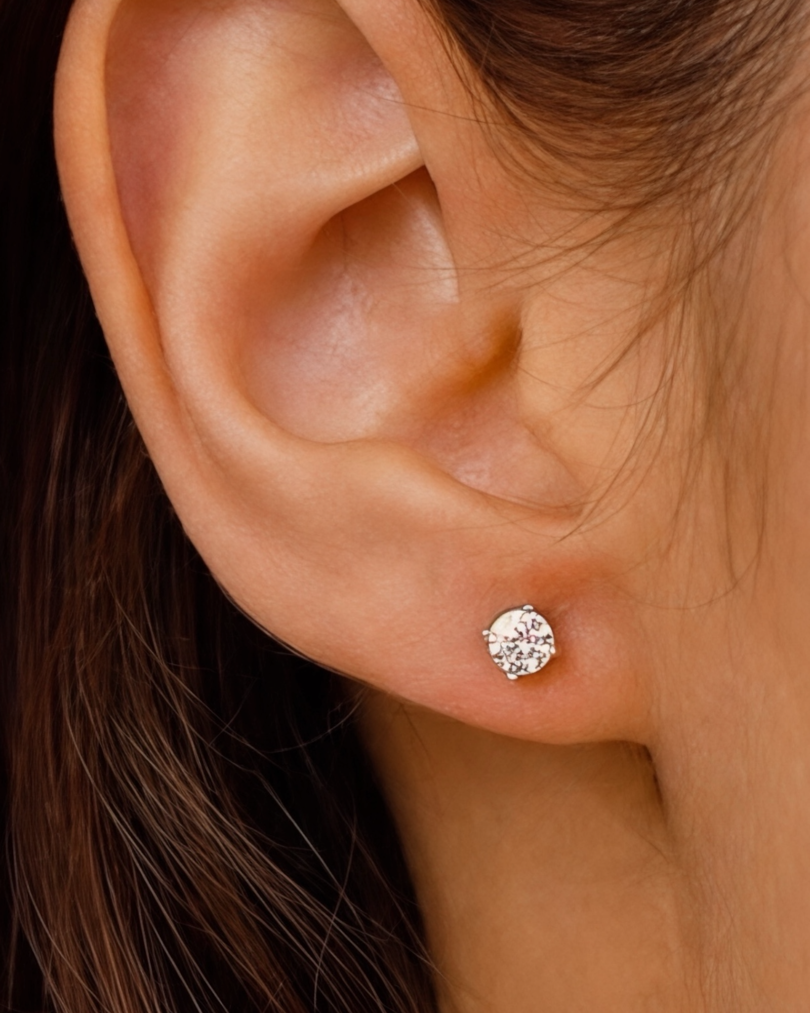 Brincos Solitários em Ouro