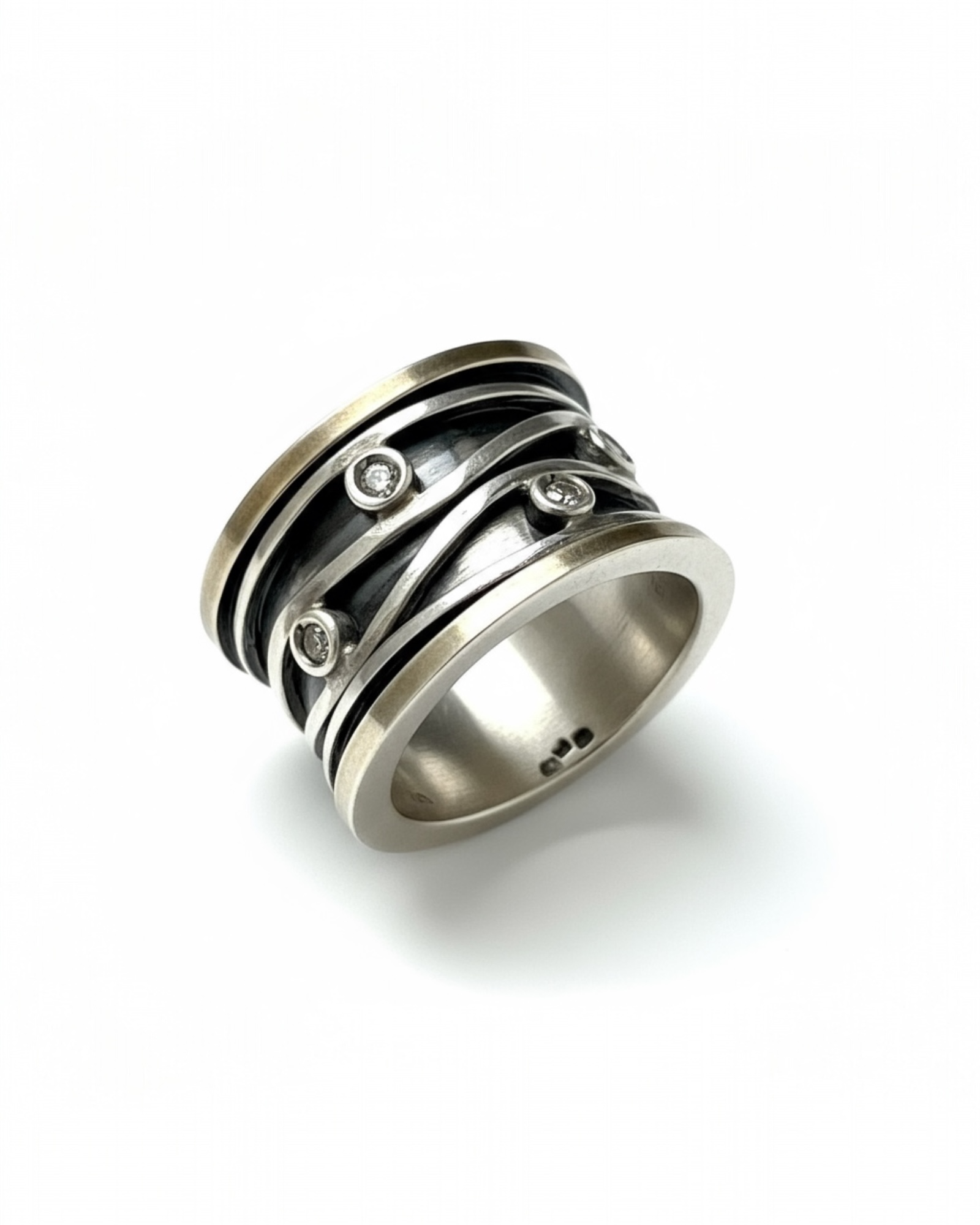 Anti-Stress Ring/Wedding Ring in Silver and Gold