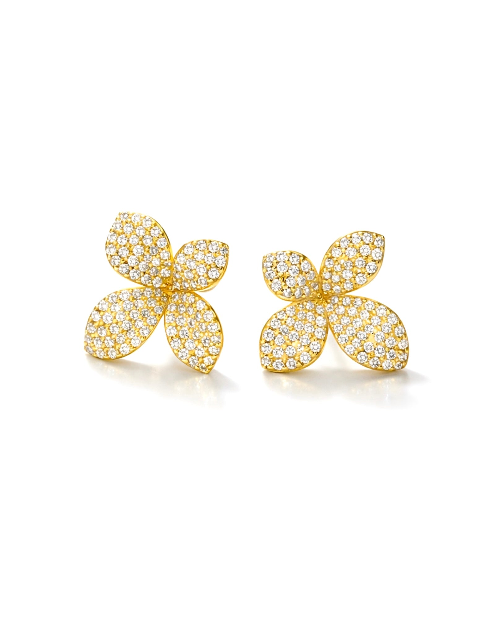 Brincos Pétalas em Prata Dourada