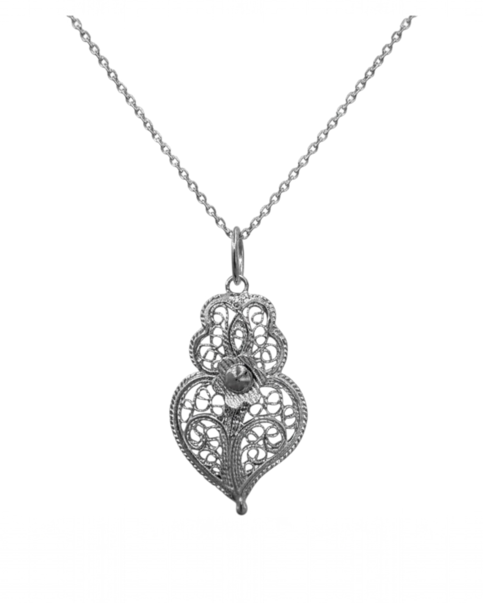 Viana Heart Filigree Necklace in Silver
