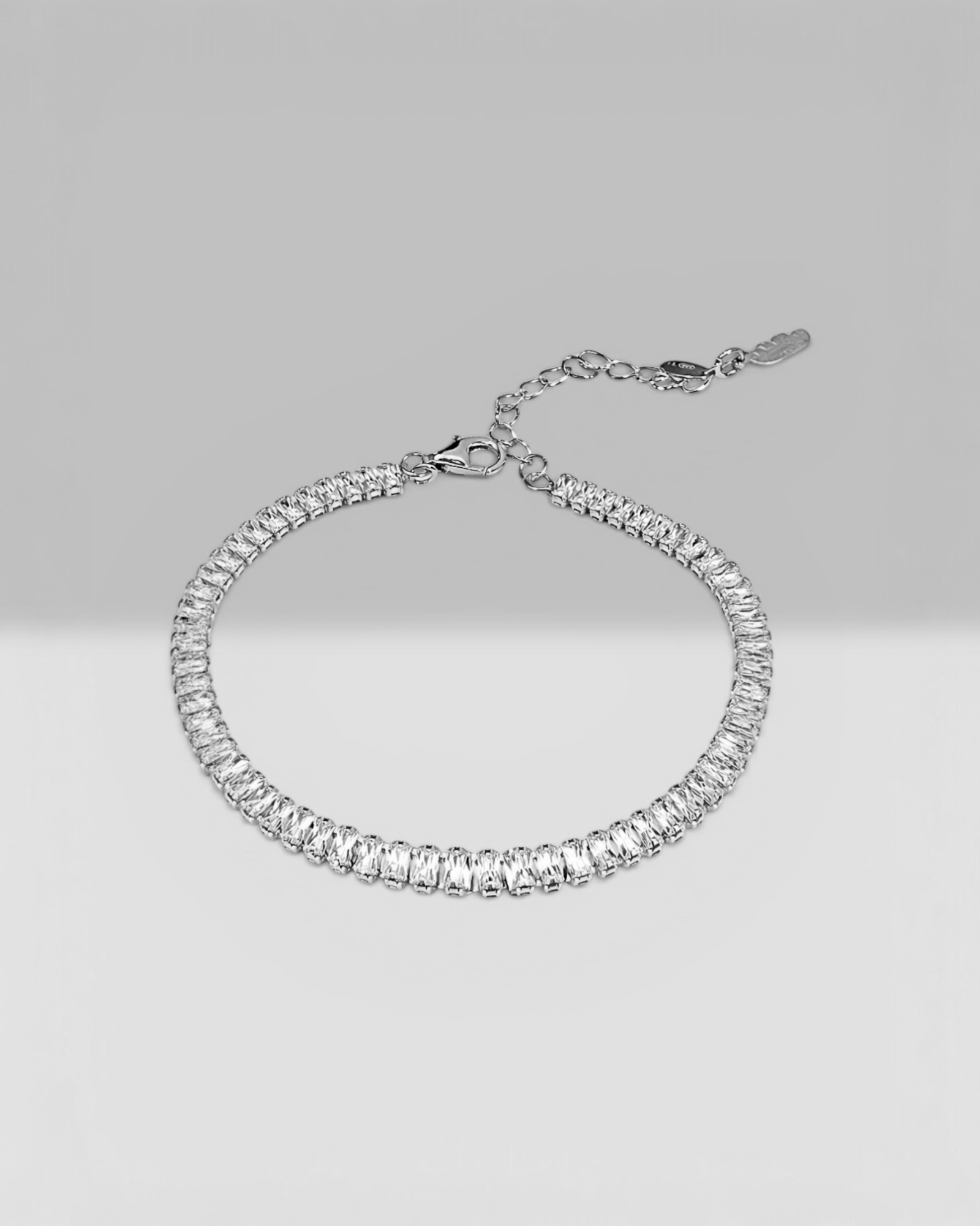 Pulseira em Prata com Baguetes Brilhantes