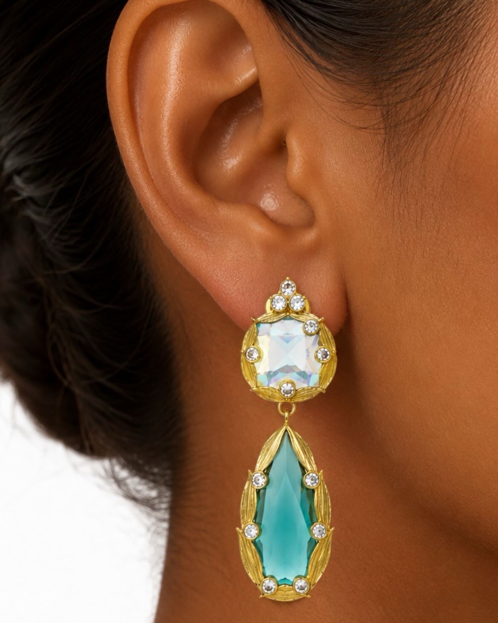 Earrings with Green Stone in Gold-Plated Silver