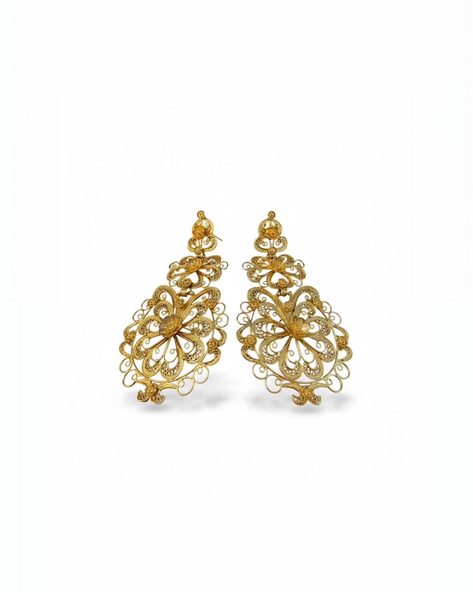 Brincos Lea de Filigrana em Prata Dourada