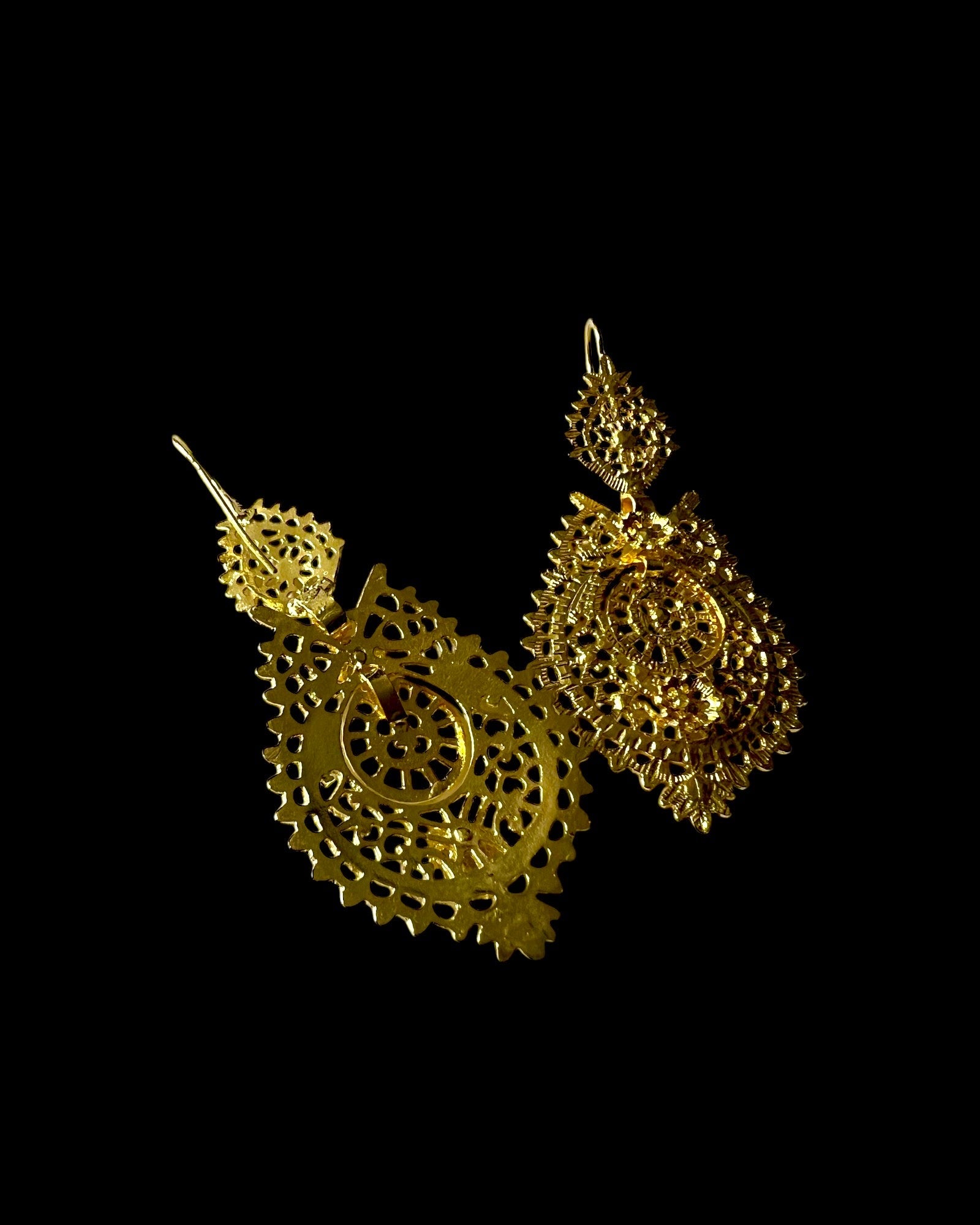 Queen Earrings in Gold Plated Silver