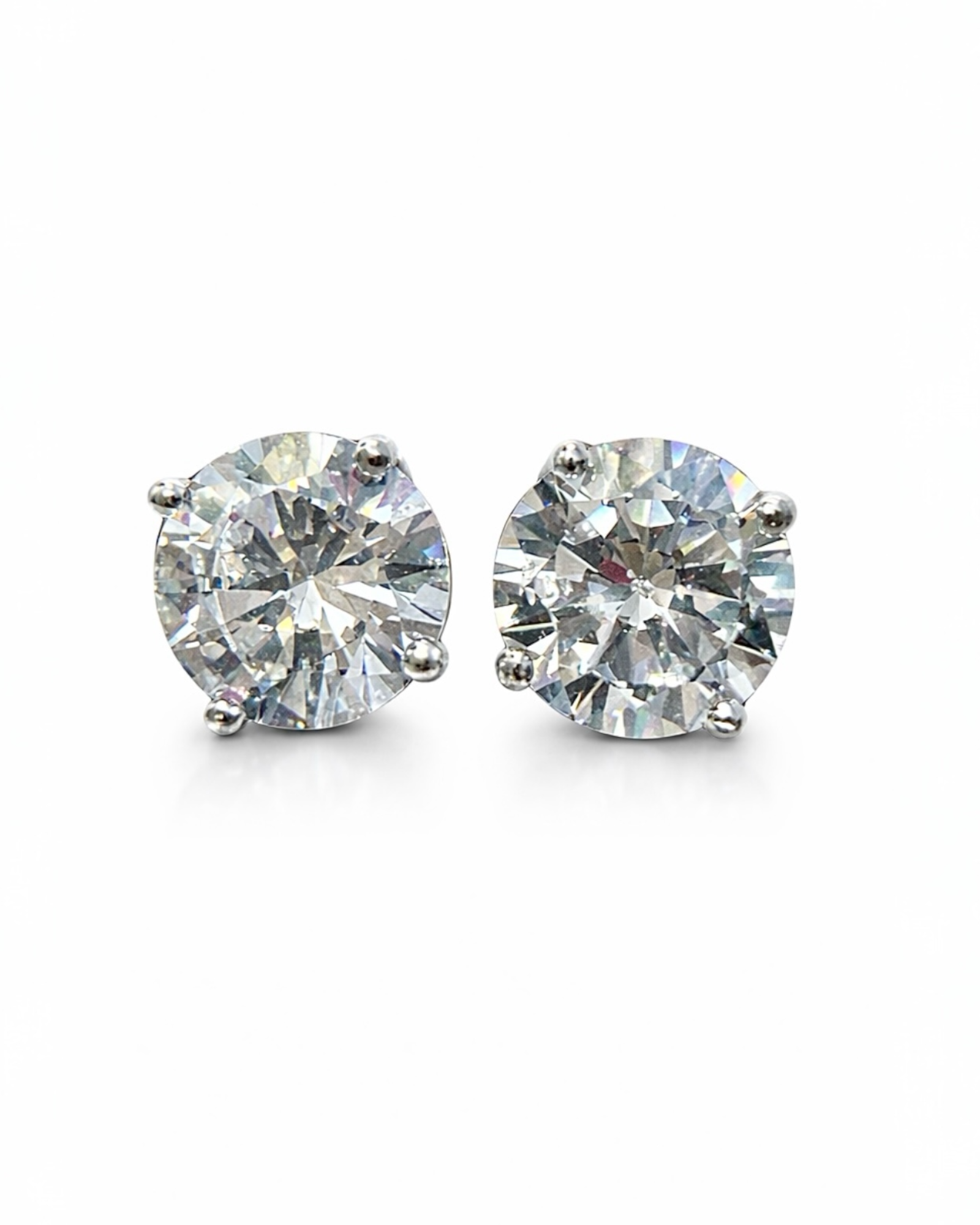 Solitaire Earrings in Silver