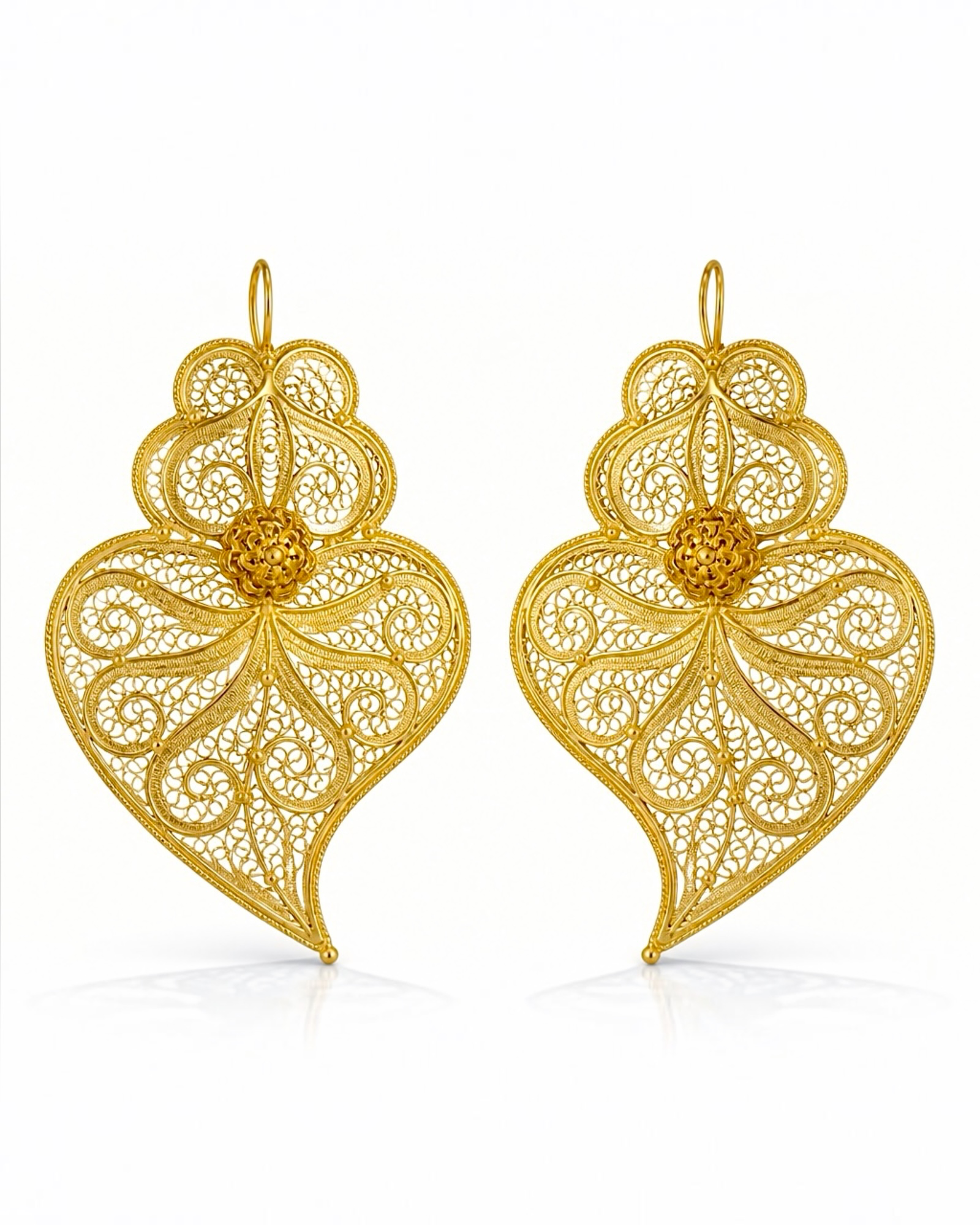 Viana Heart Earrings in Gold-Plated Silver