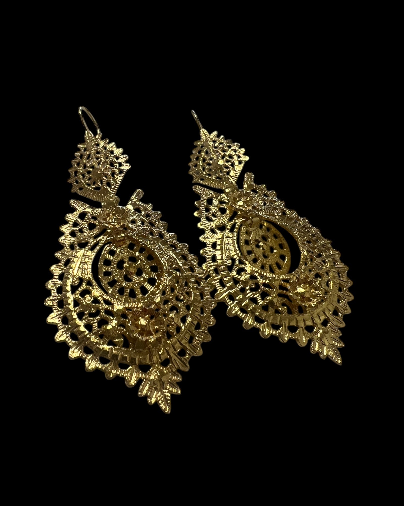 Queen Earrings in Gold Plated Silver