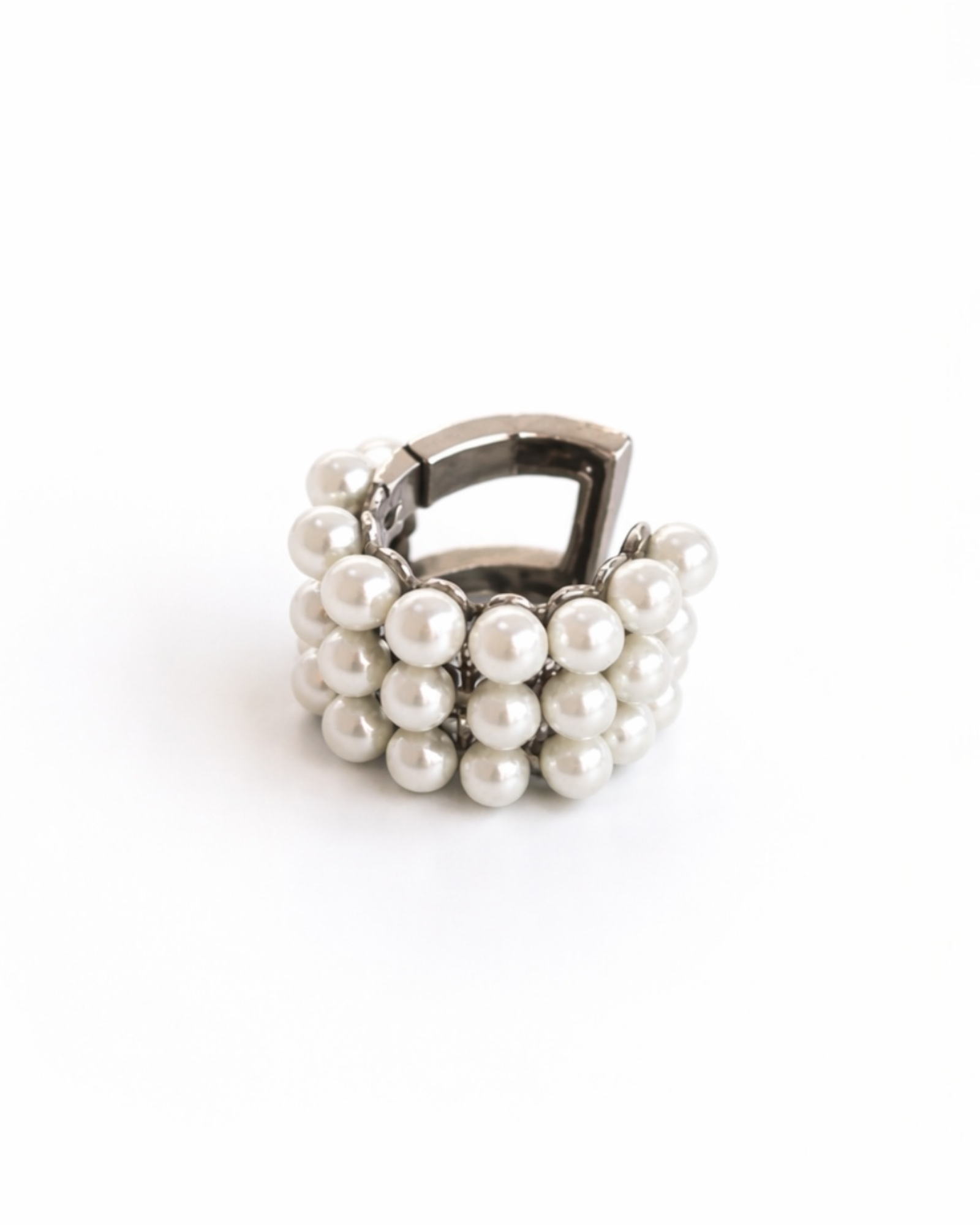 Ear Cuff com Pérolas em Prata