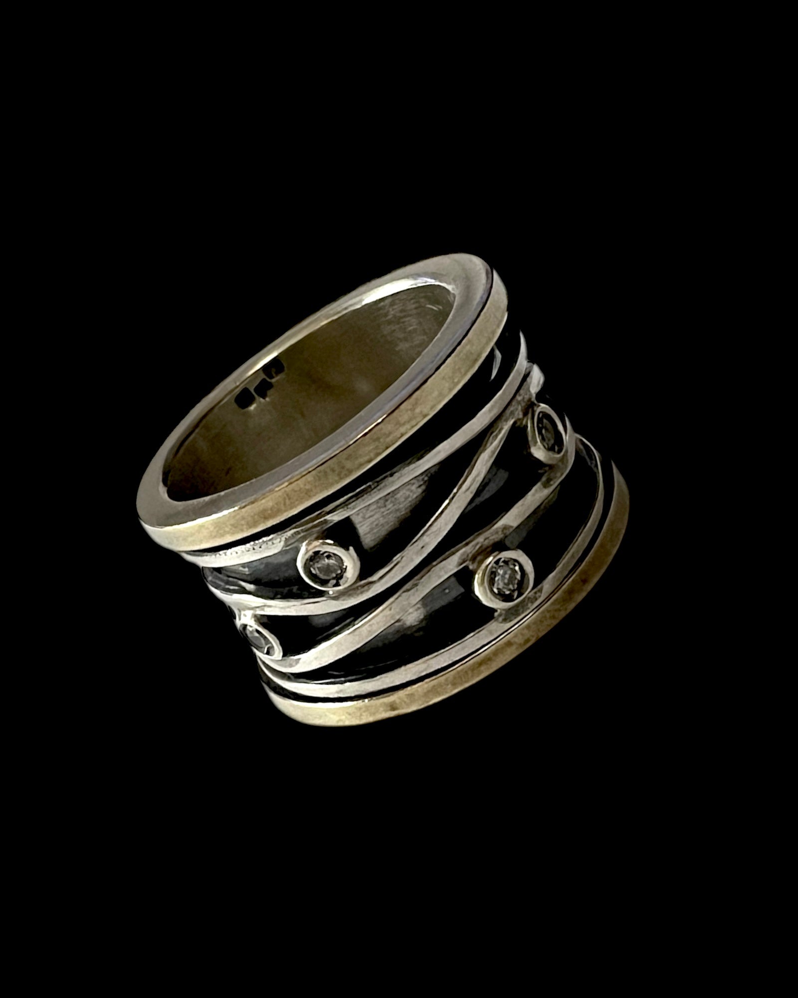 Anti-Stress Ring/Wedding Ring in Silver and Gold