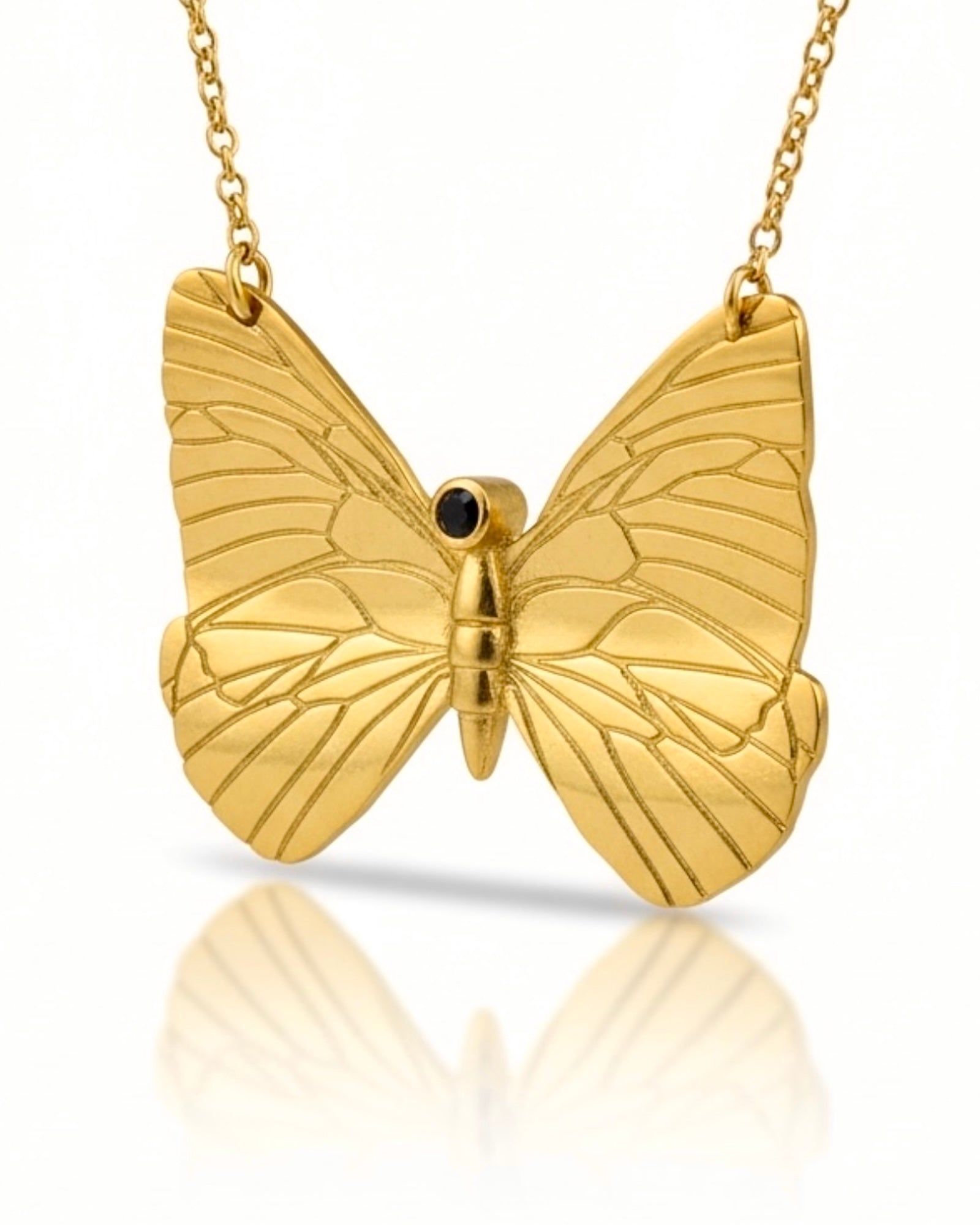 Colar Borboleta em Prata Dourada