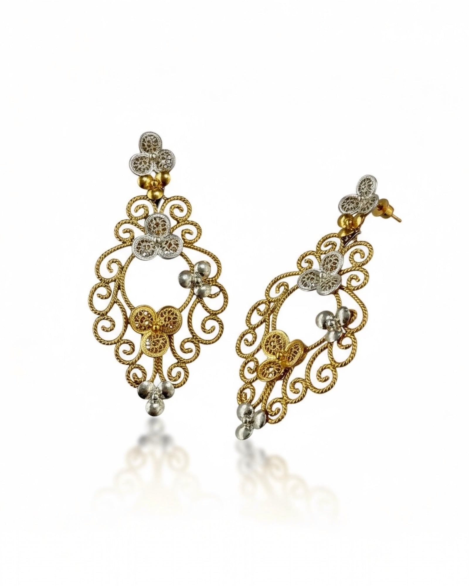 Traditional Earrings in Gold-Plated and White Silver