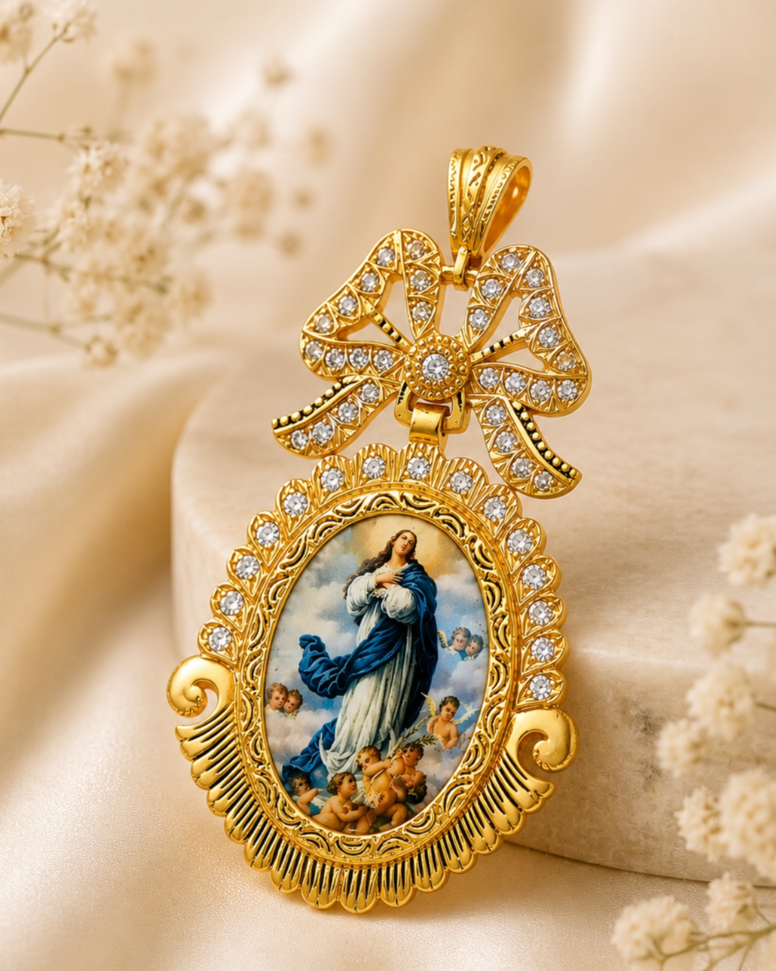 Medalha/Alfinete Nossa Senhora das Conceição em Prata Dourada