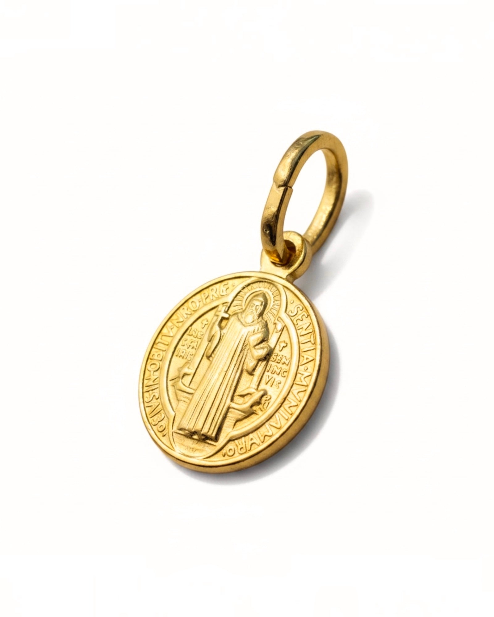 Medalha São Bento Mini em Prata Dourada