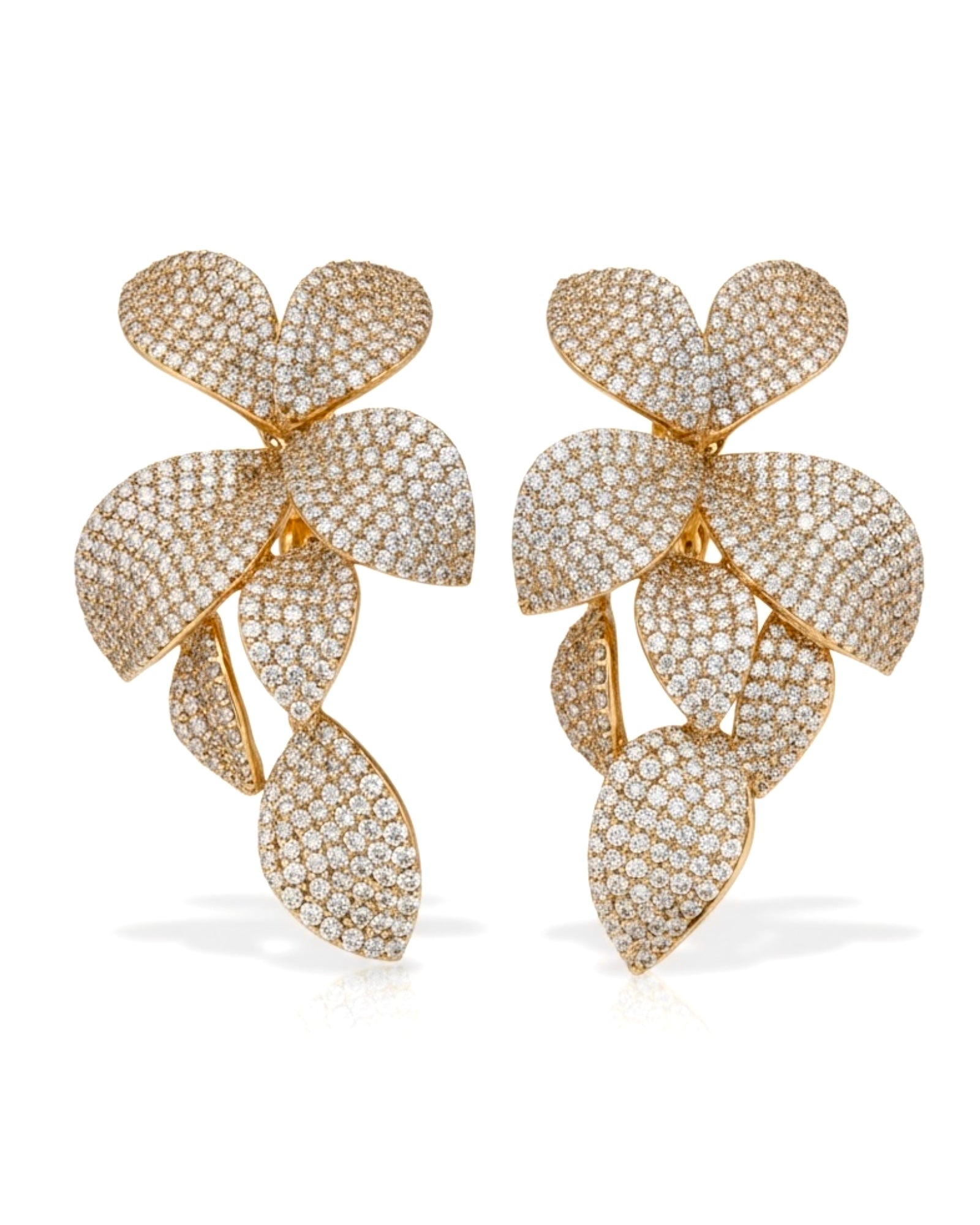 Brincos Pétalas em Prata Dourada