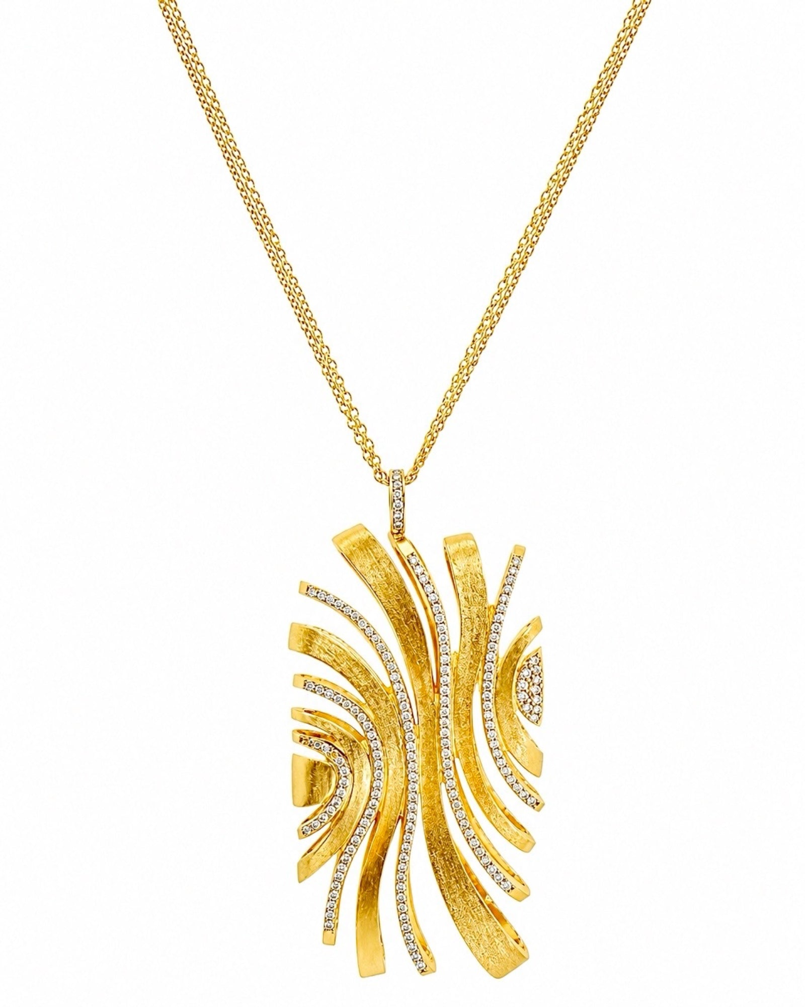 Colar Dourado com Pendente em Linhas Onduladas e Brilho