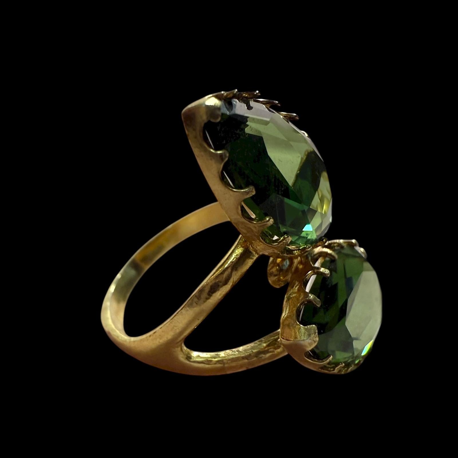 Anel Gotas Verde Claro em Prata Dourada