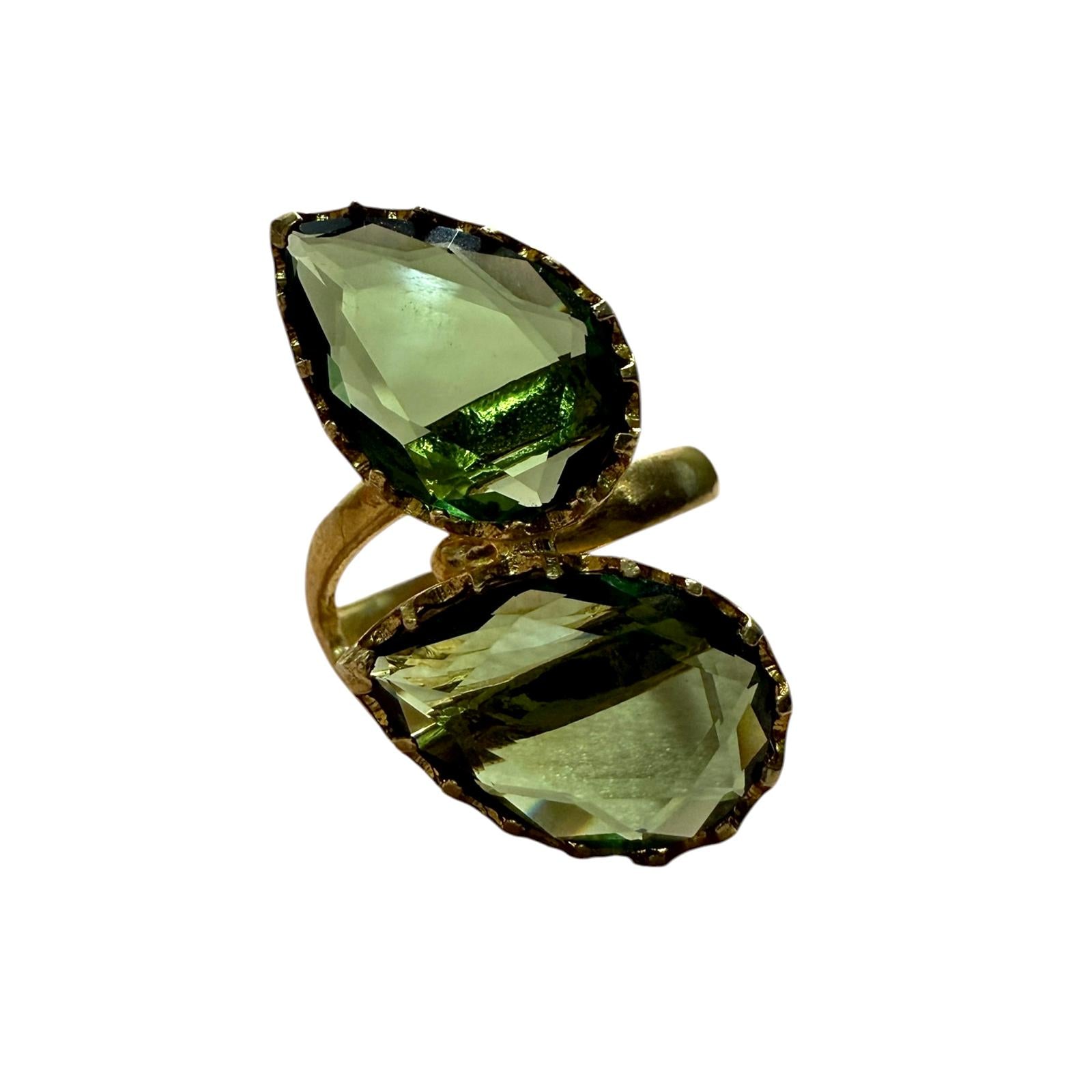 Anel Gotas Verde Claro em Prata Dourada