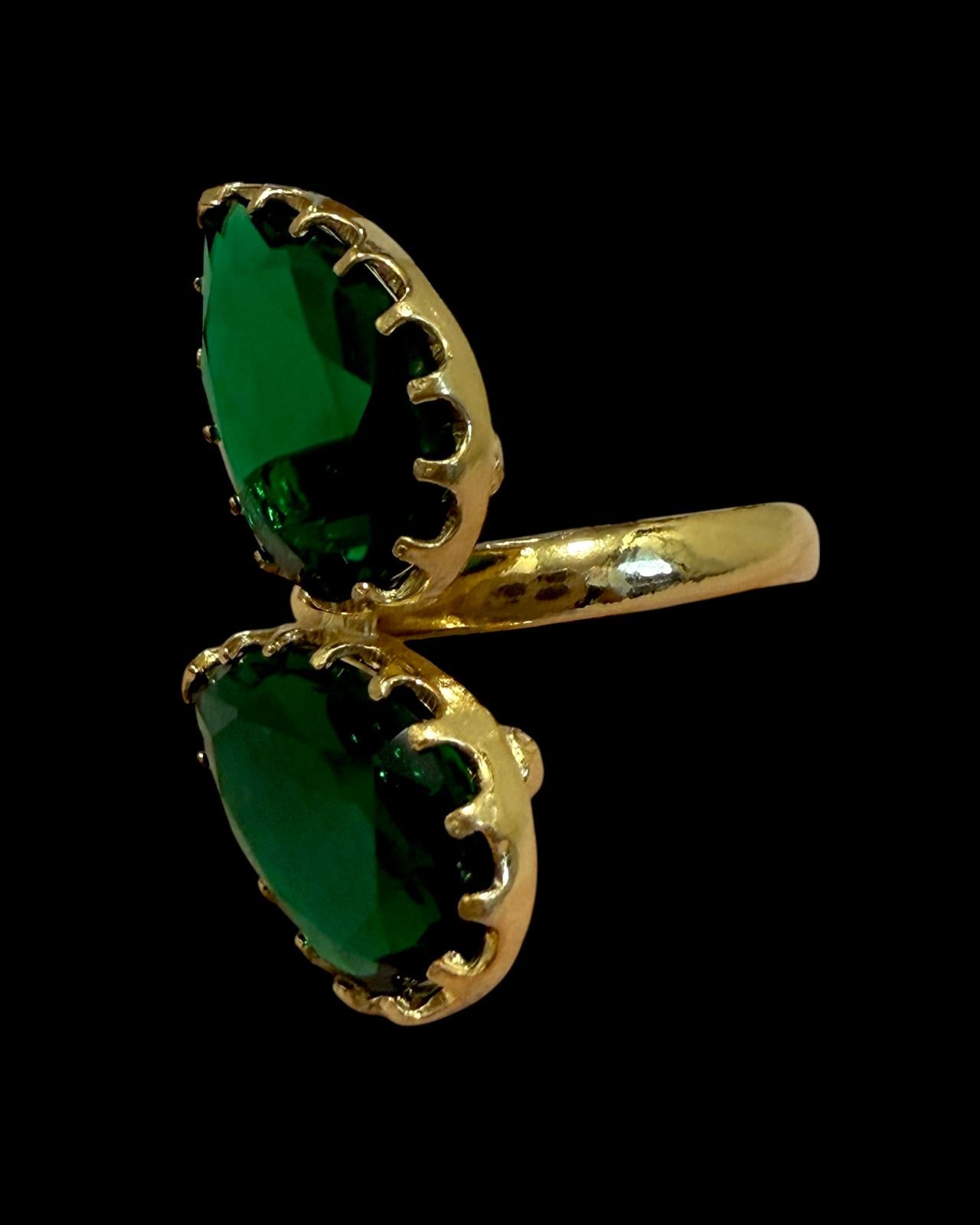 Anel Gotas Verdes em Prata Dourada
