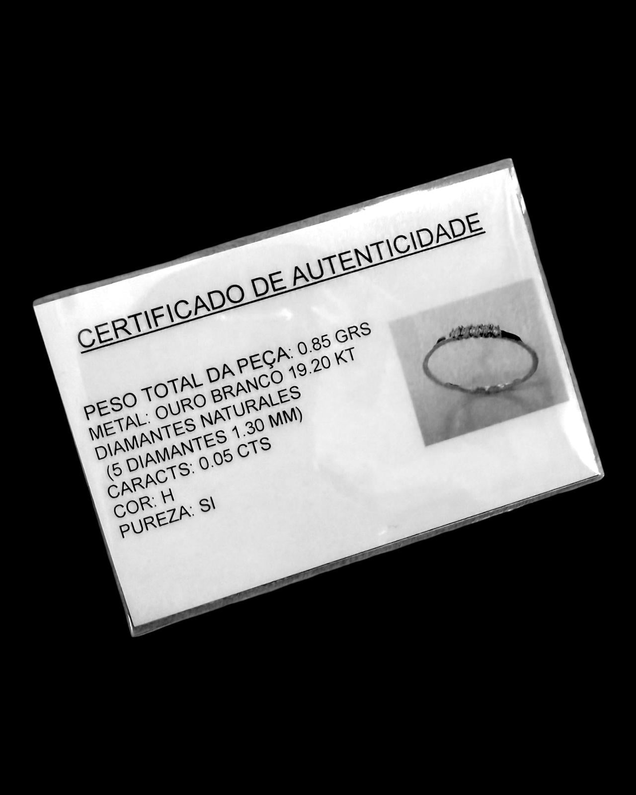 Anel Memória em Ouro com Diamantes