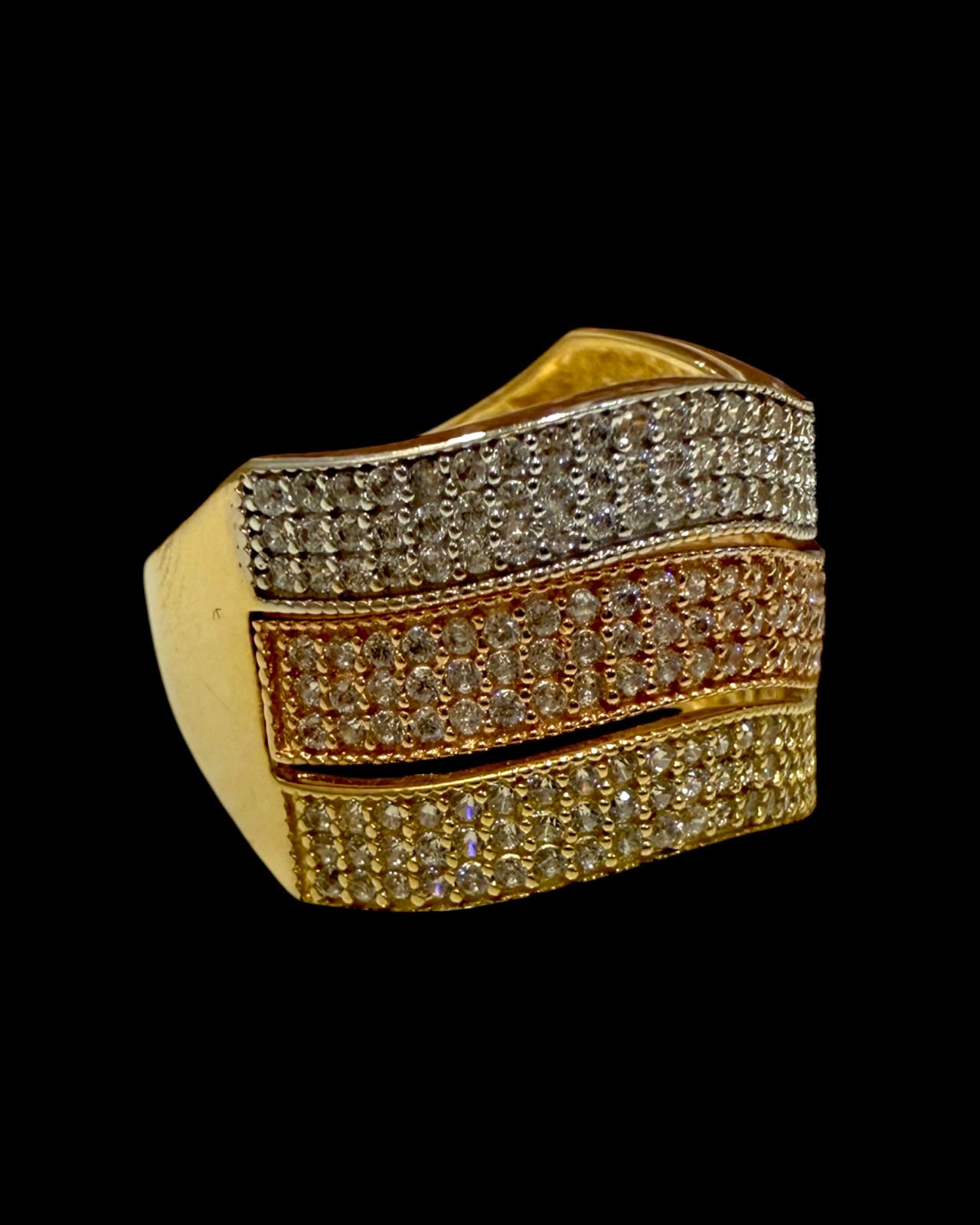 Anel Três Brilhos em Ouro