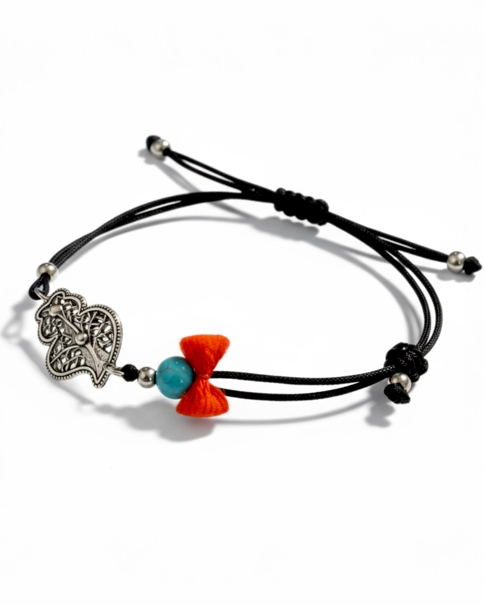 Silk bracelet with Viana heart and white silver eye.