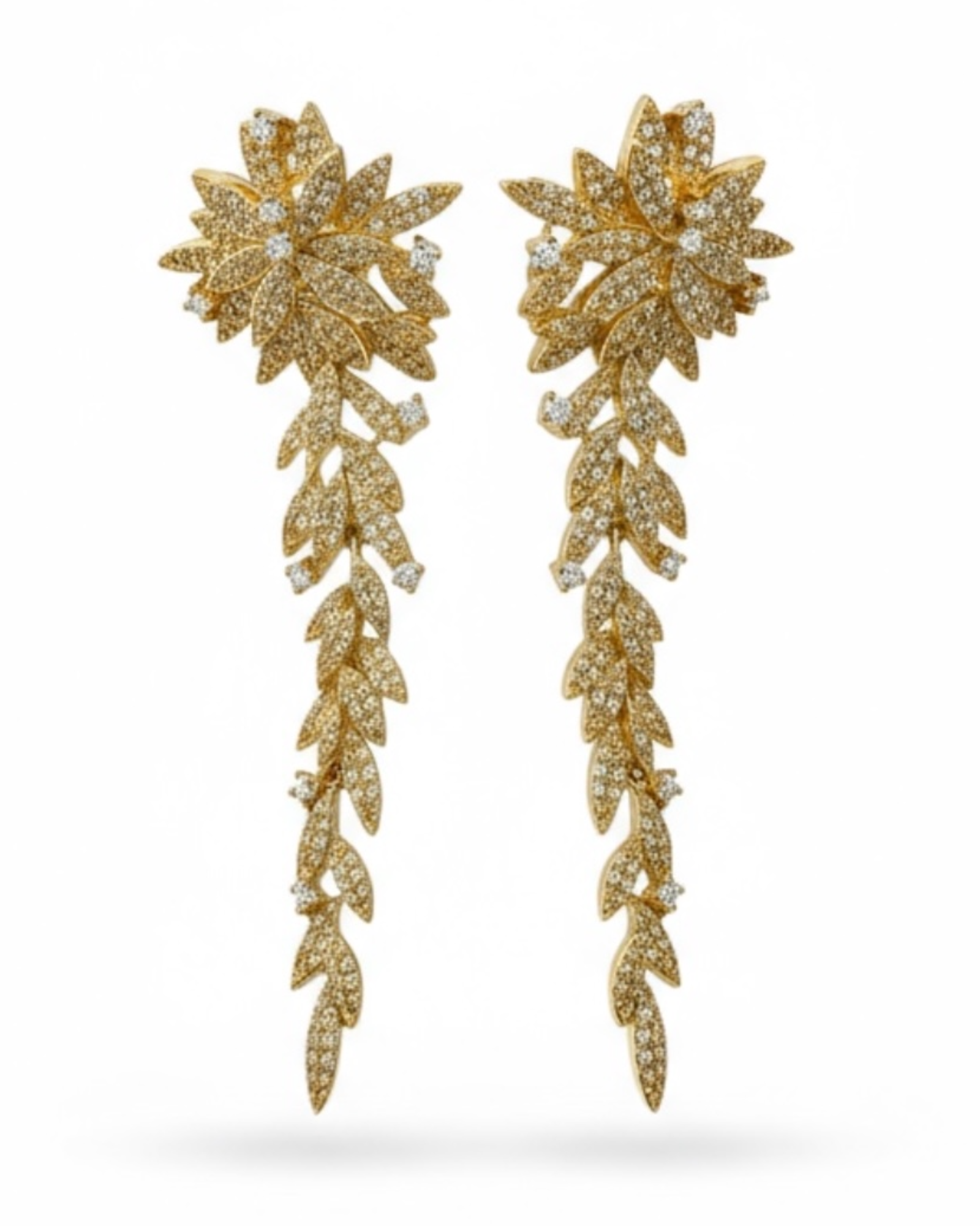 Brincos Flores em Prata Dourada