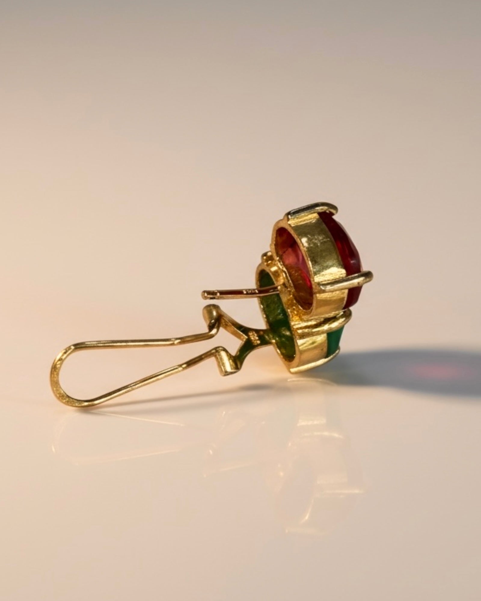 Brincos Coloridos em Prata Dourada