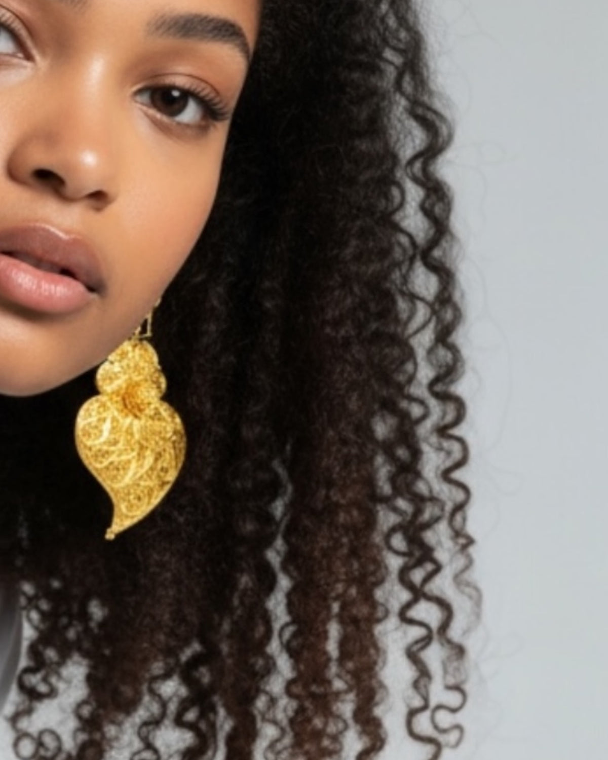 Viana Heart Filigree Earrings in Gold-Plated Silver