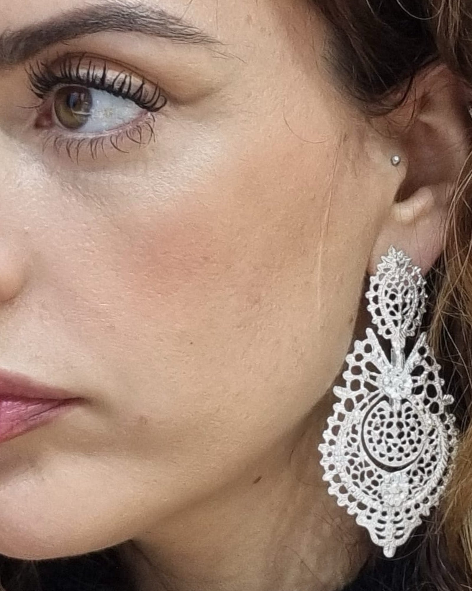 Queen Earrings in Silver