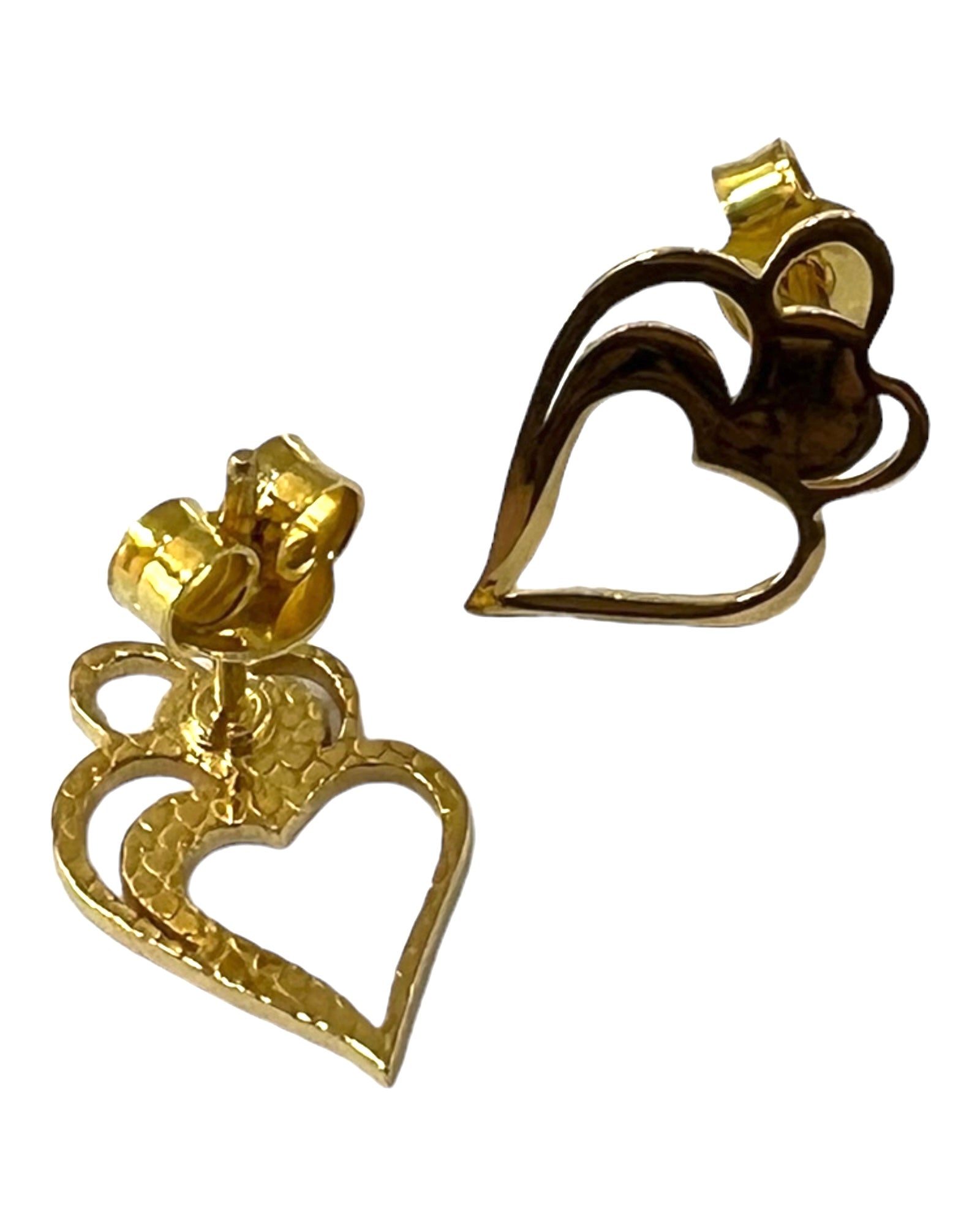 Viana is Love Heart Earrings in Gold Plated Silver