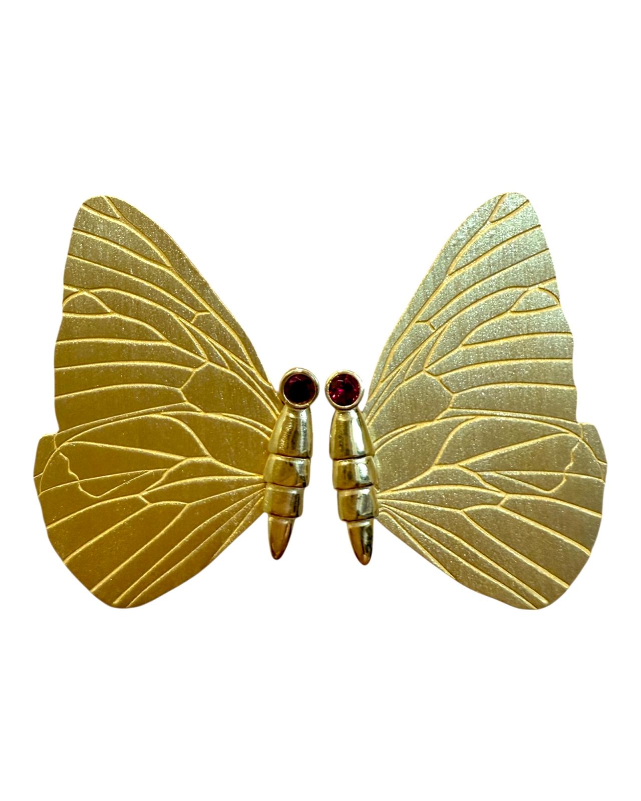 Brincos Borboleta em Prata Dourada