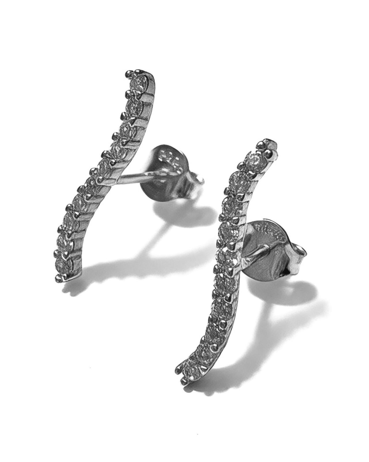 Curve of Light Earrings in Silver