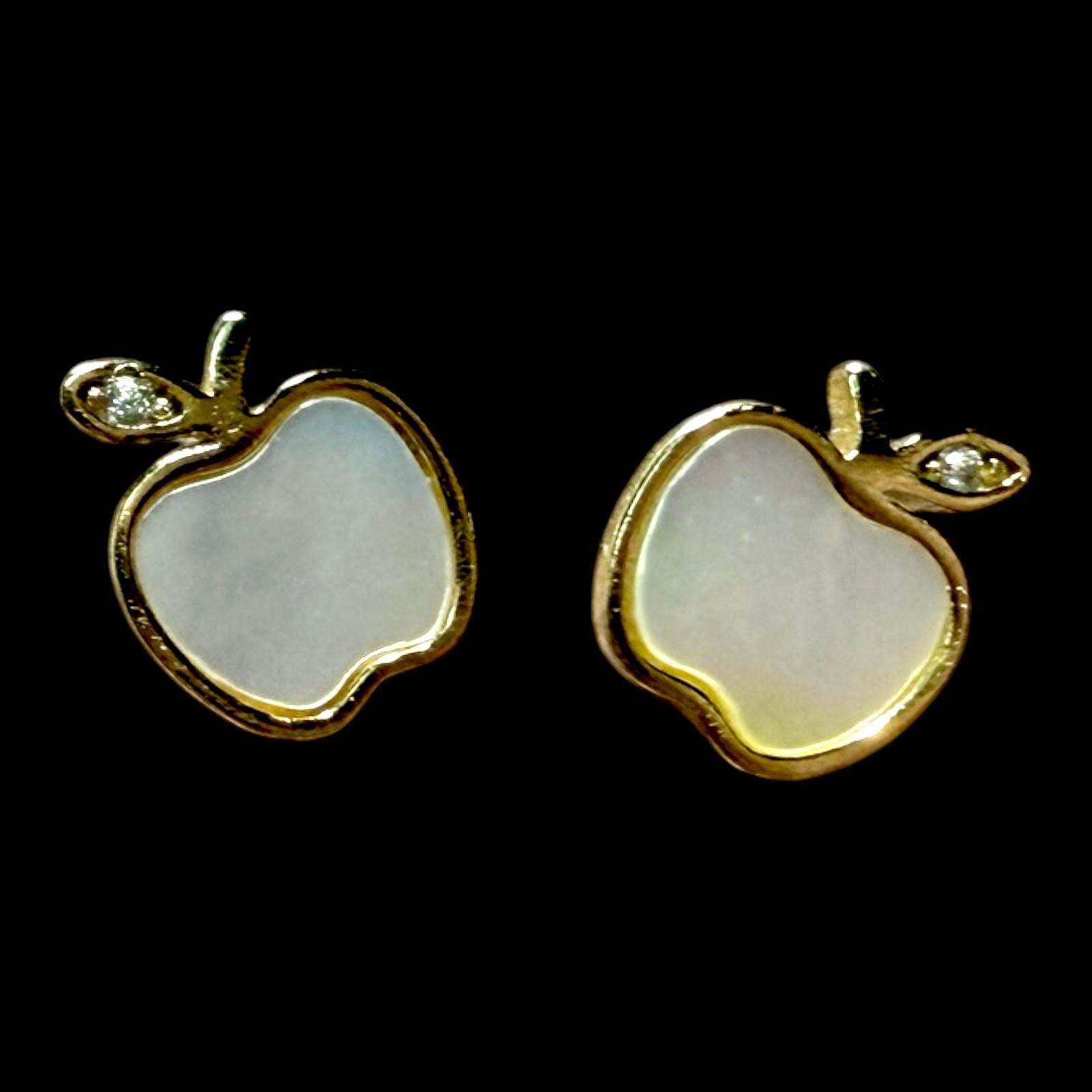Brincos Maças em Prata Dourada