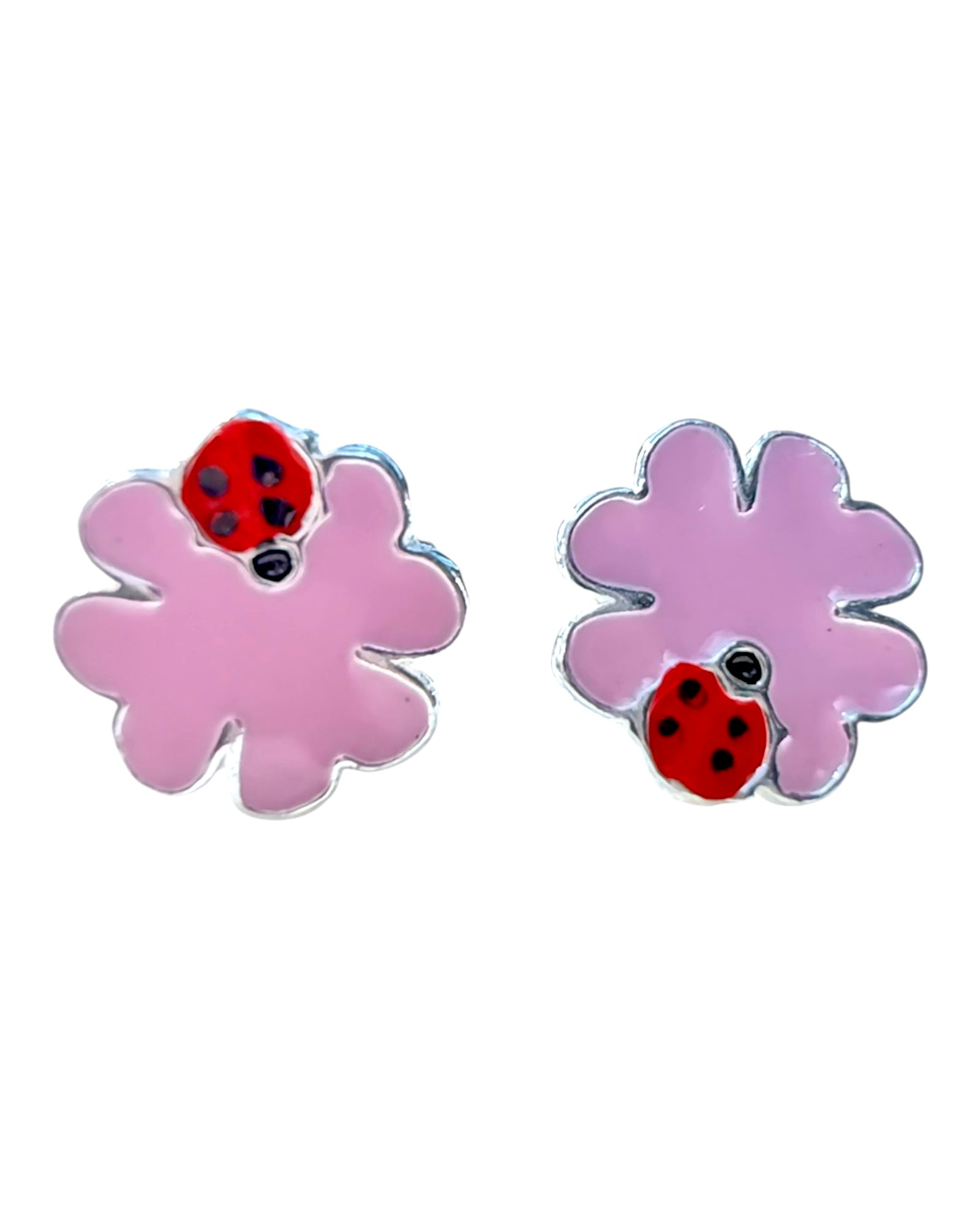 Brincos com Flor e Joaninha de Criança em Prata 925%, design delicado e simbólico, perfeito para crianças.