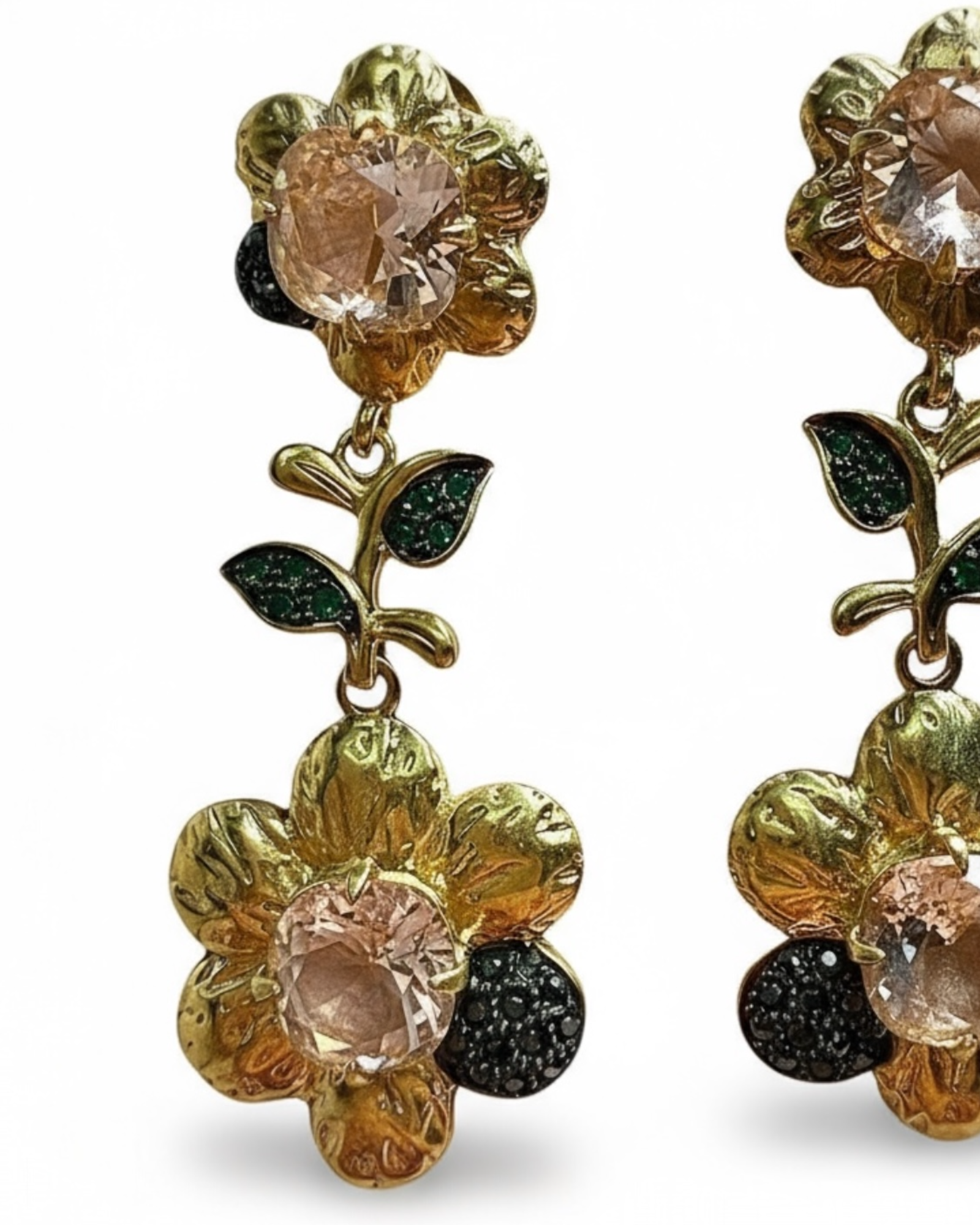 Brincos em Prata Dourada com Flor e Cristal