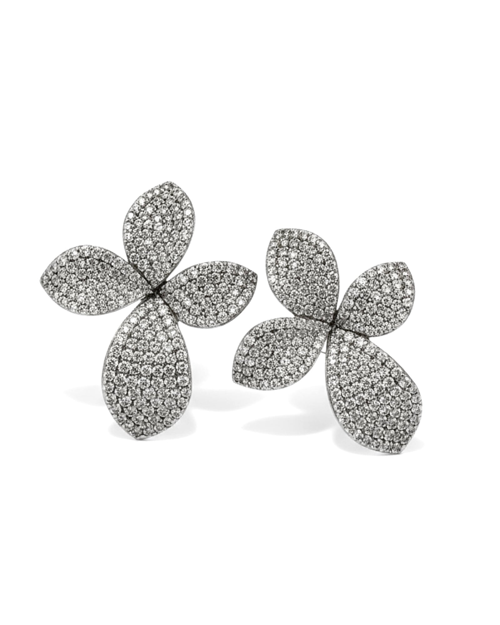 Brincos Pétalas em Prata