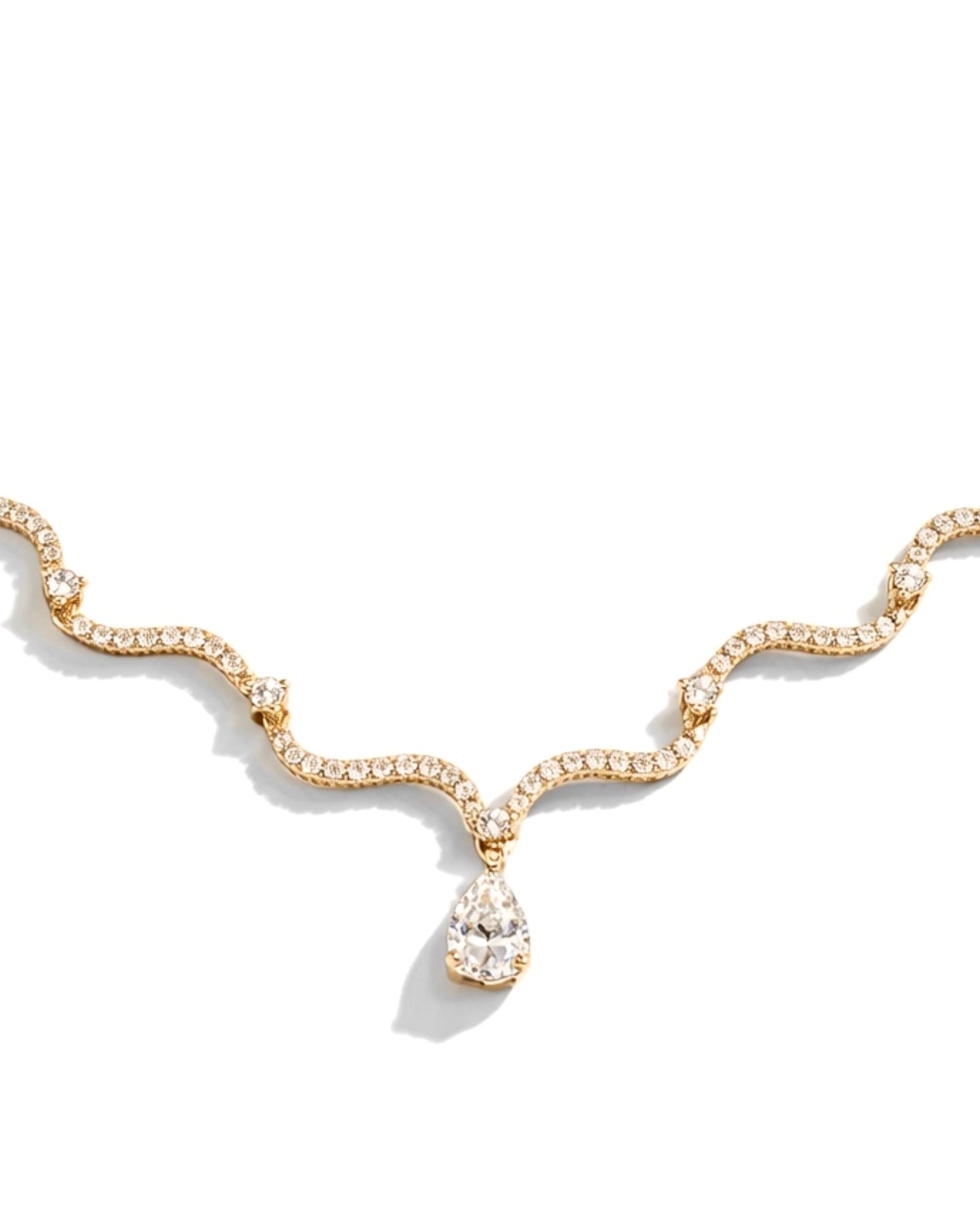 Colar Encanto com Gota em Prata Dourada