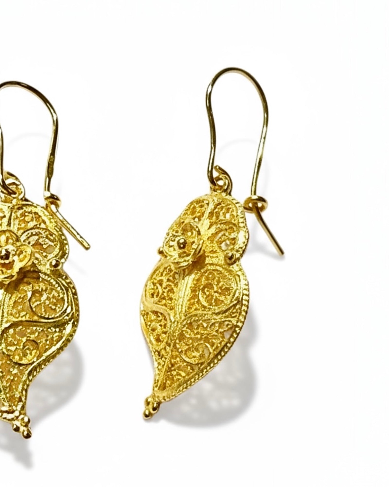 Viana Heart Gold Earrings