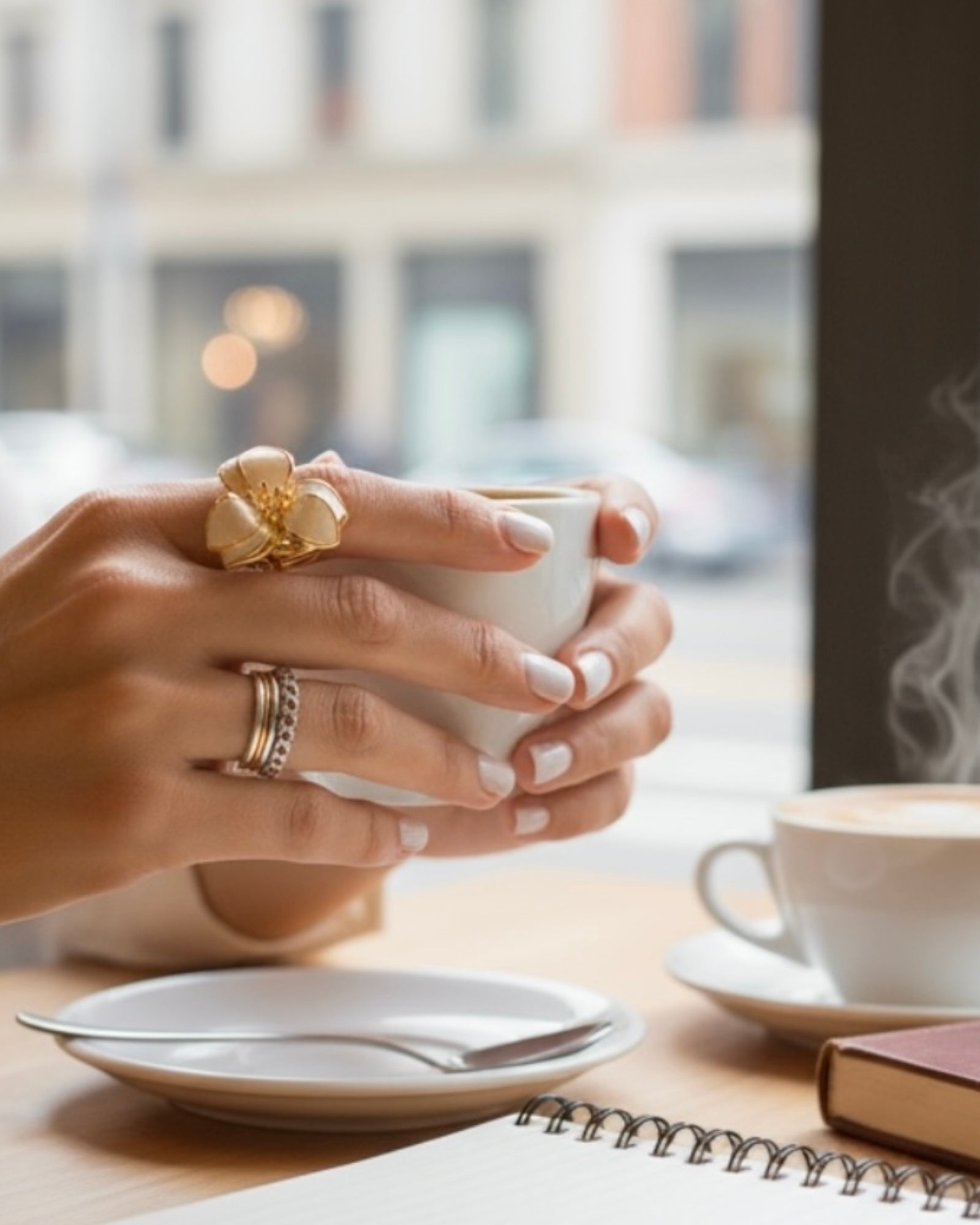 White Flower Ring in Gold-Plated Silver