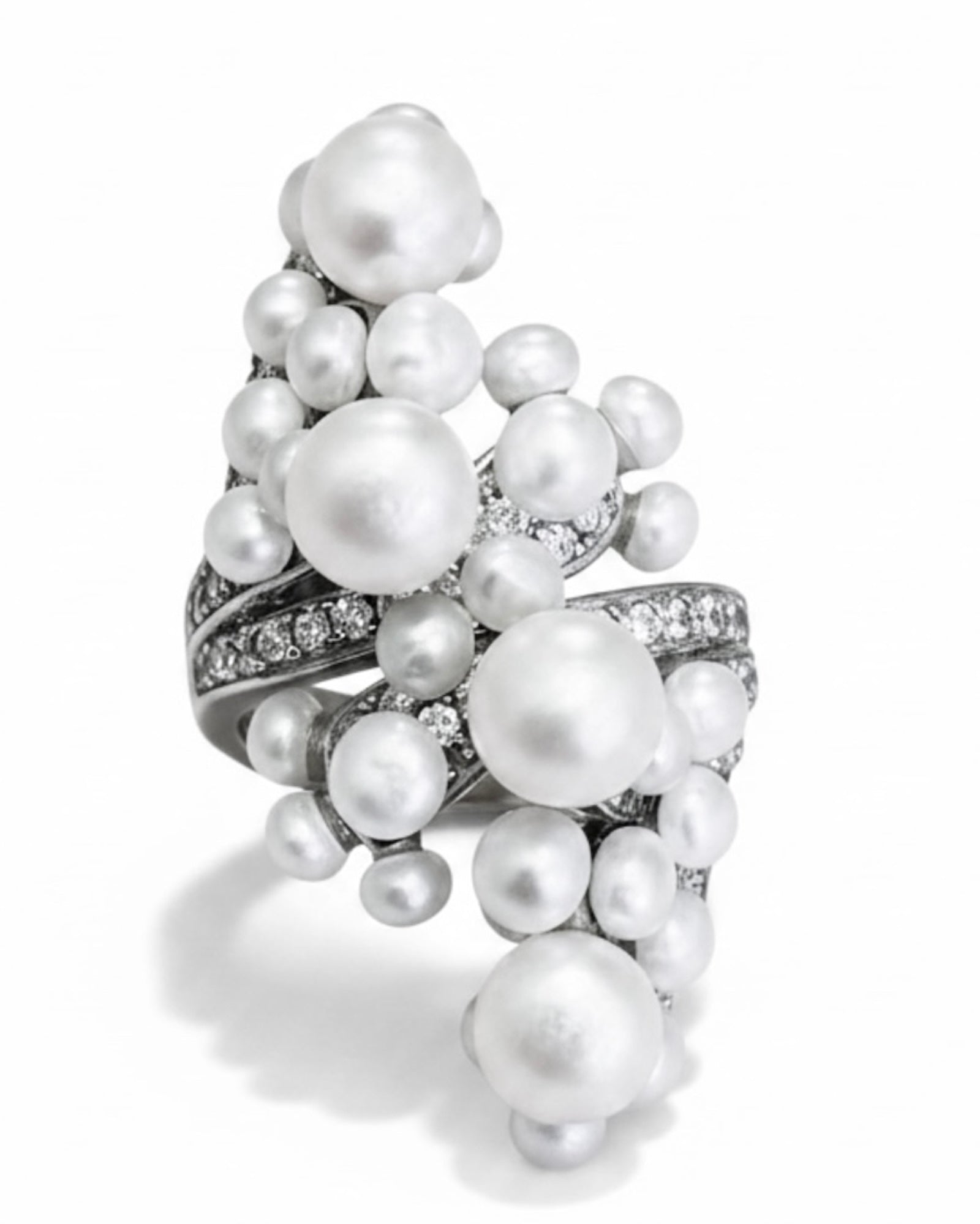 Pearl Ring with Silver Sparkles