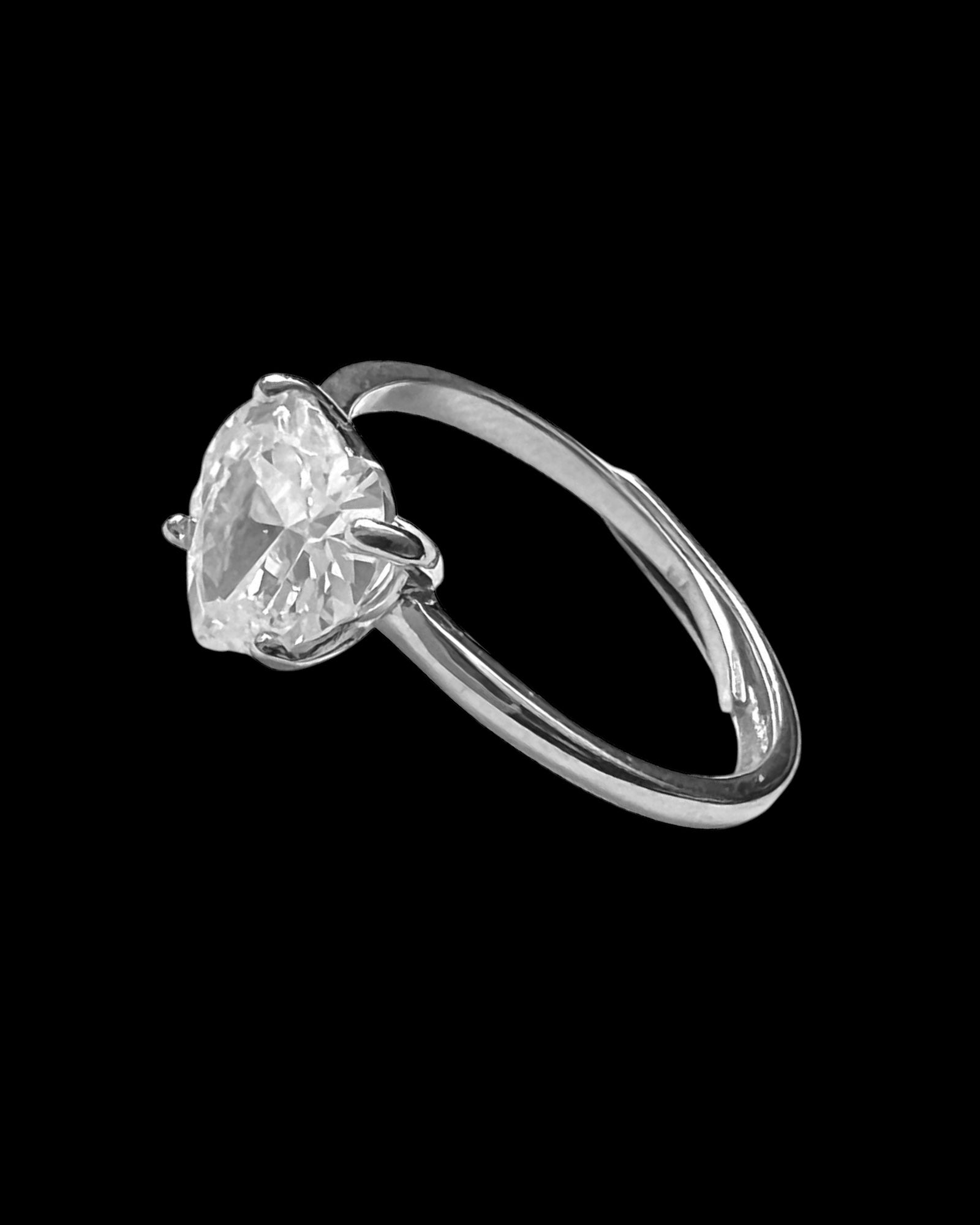 Solitaire Heart Ring in Silver