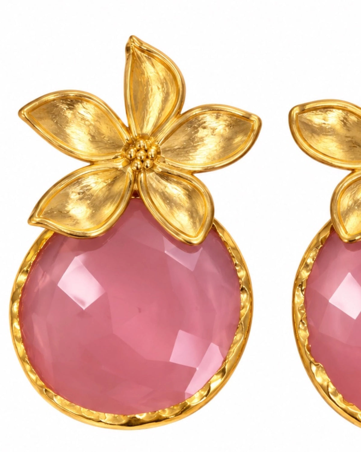 Brincos Flores com Pedra Rosa em Prata Dourada