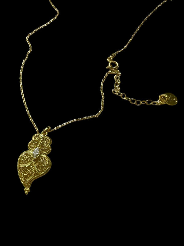 Colar Coração de Viana Pedra Transparente em Prata Dourada