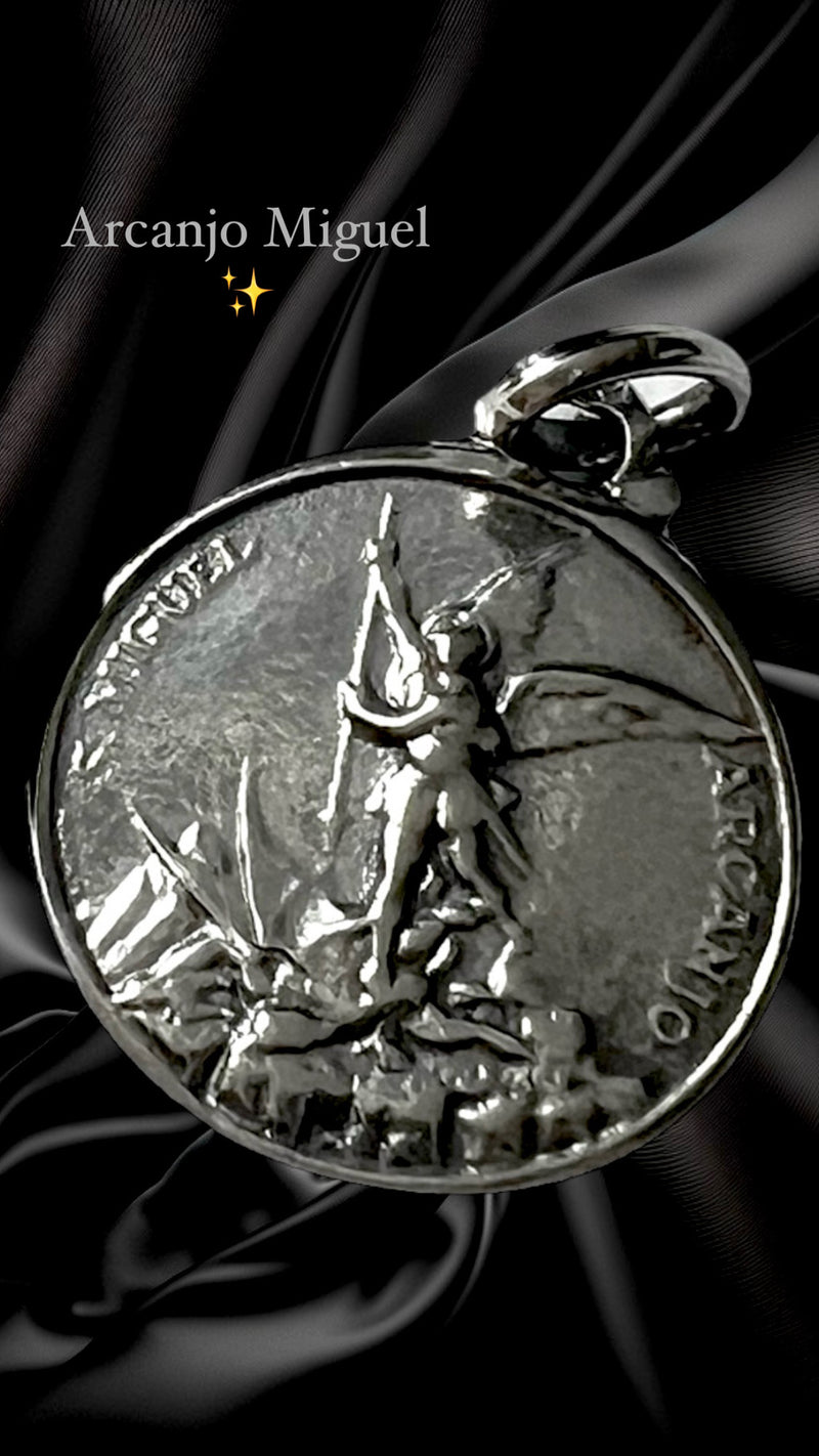 Medalha Sra. Rosário de Fátima e S. Miguel Arcanjo em Prata